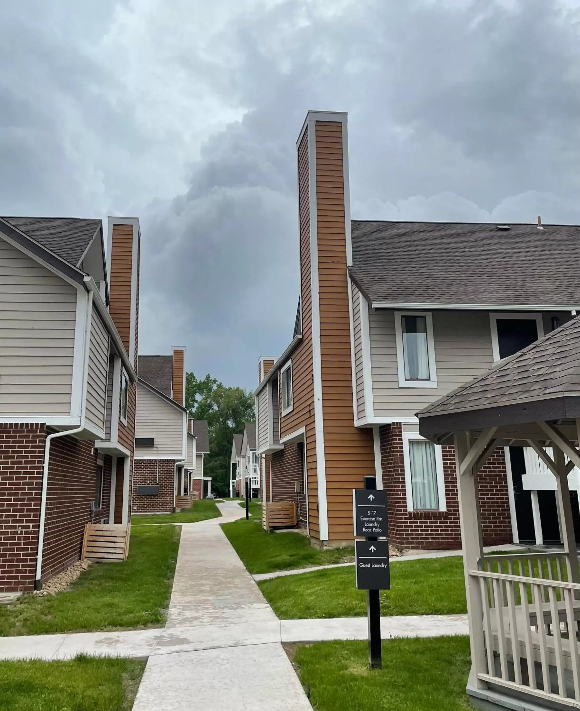 Property building in Best Western Fishkill Inn & Suites Property building in Best Western Fishkill Inn & Suites