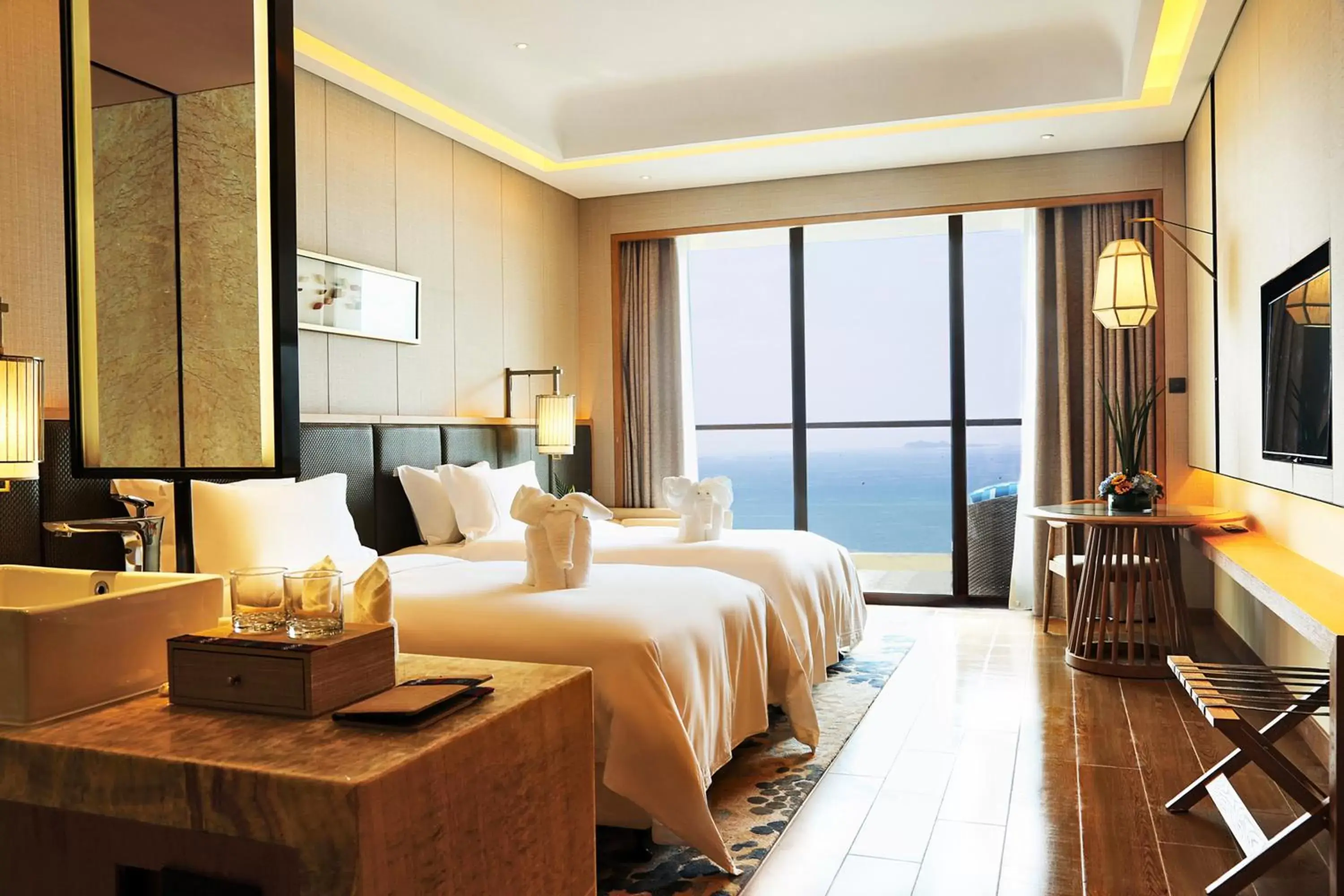 Bed in Harman Resort Hotel Sanya Bed in Harman Resort Hotel Sanya