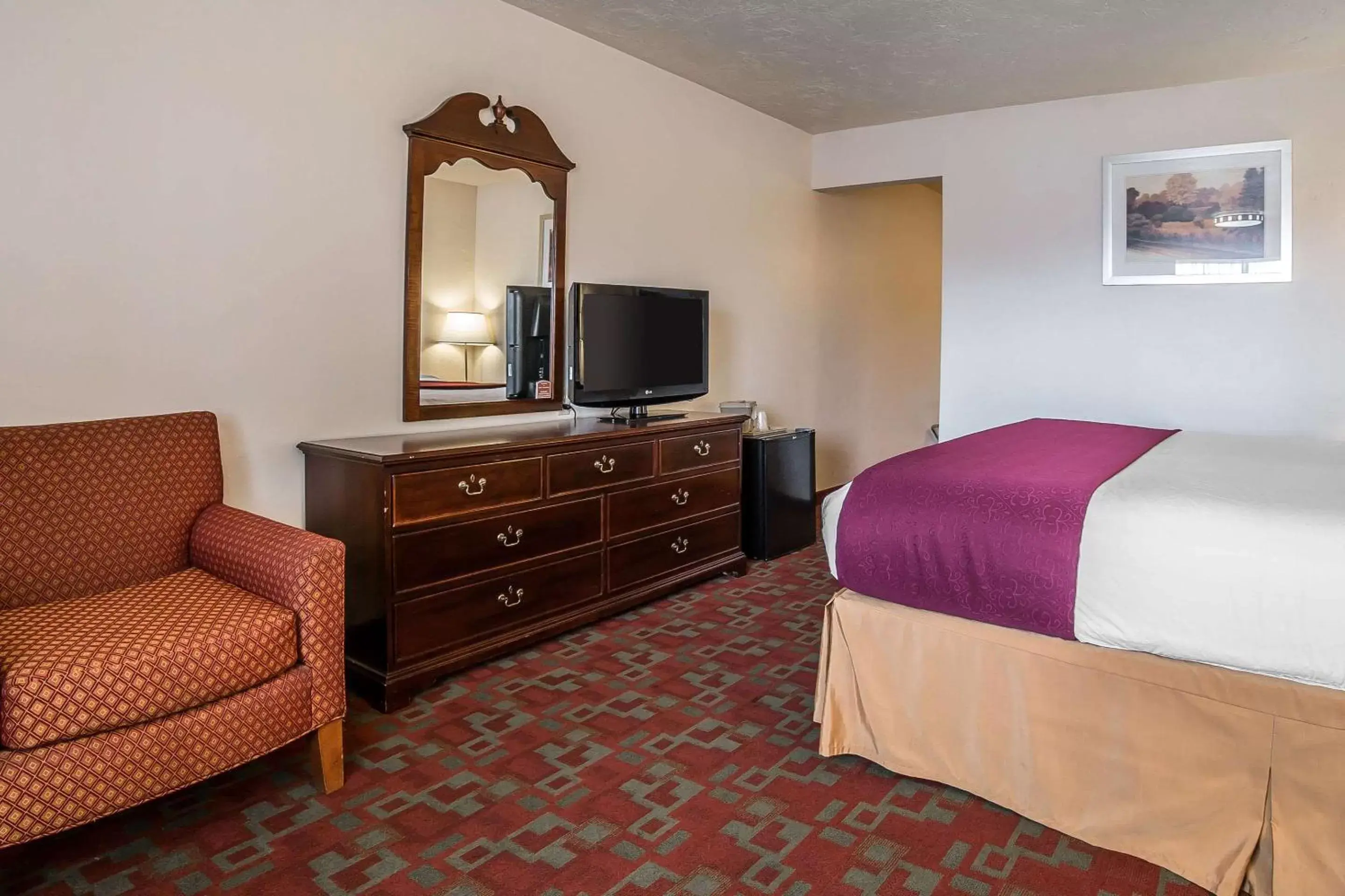 Photo of the whole room, Bed in Quality Inn Evanston near Wyoming Downs