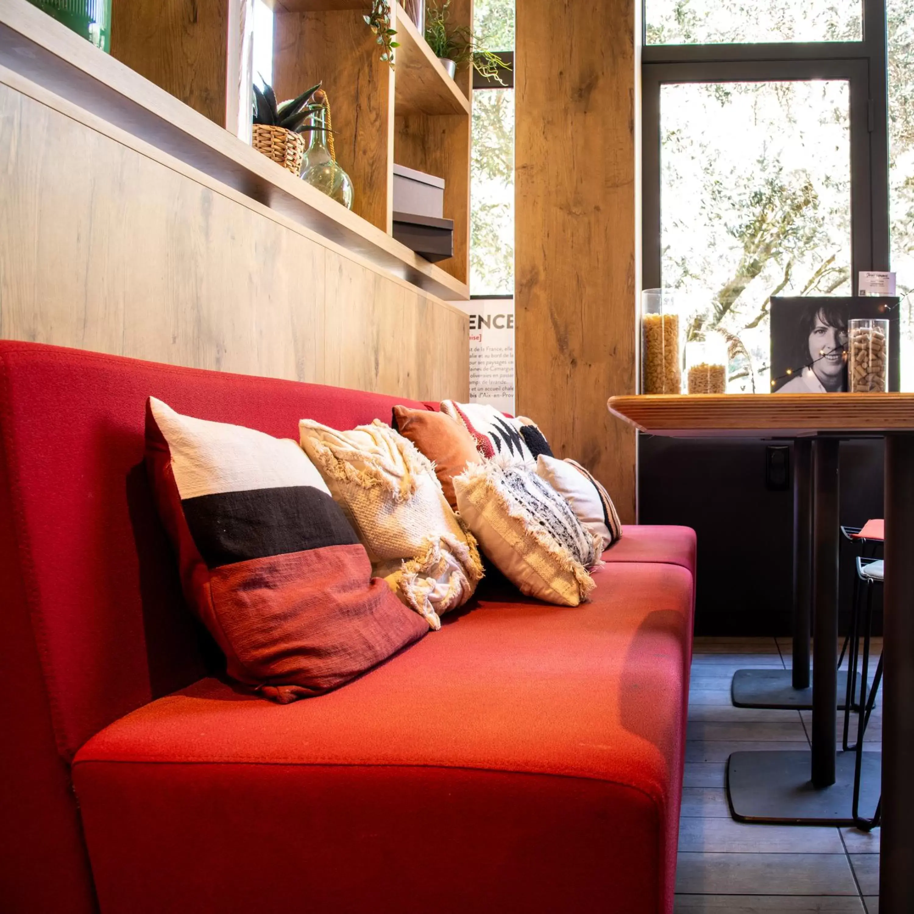 Living room, Seating Area in ibis Aix en Provence