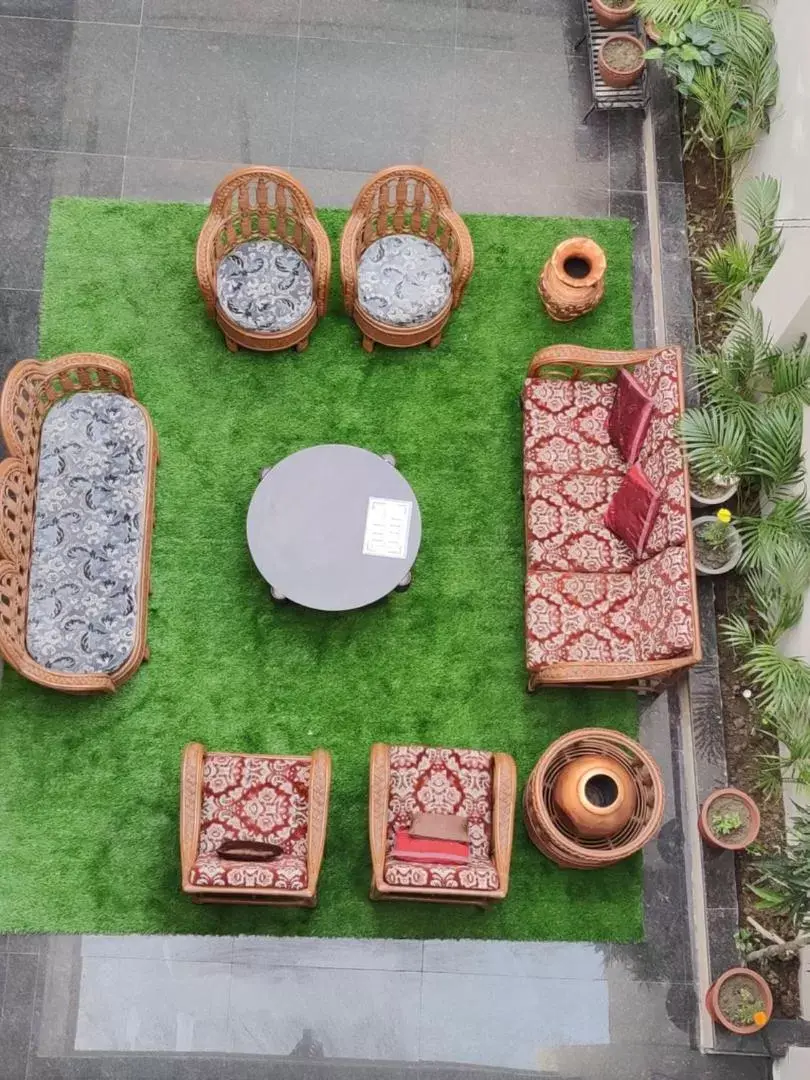 Garden view in Hotel Exotic - 5 min walk from Golden Temple Garden view in Hotel Exotic - 5 min walk from Golden Temple