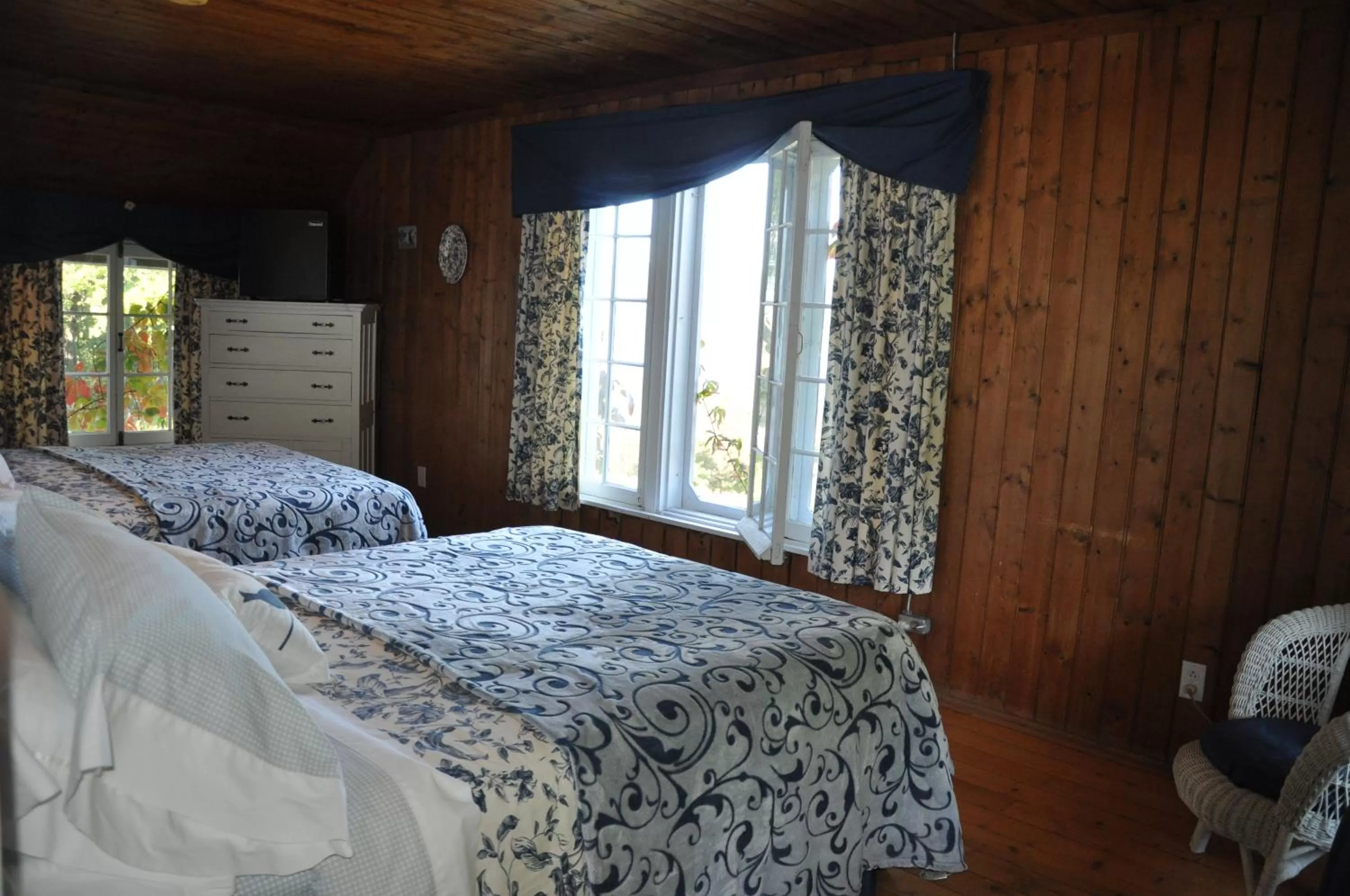 Bedroom, Bed in Auberge sur la Côte