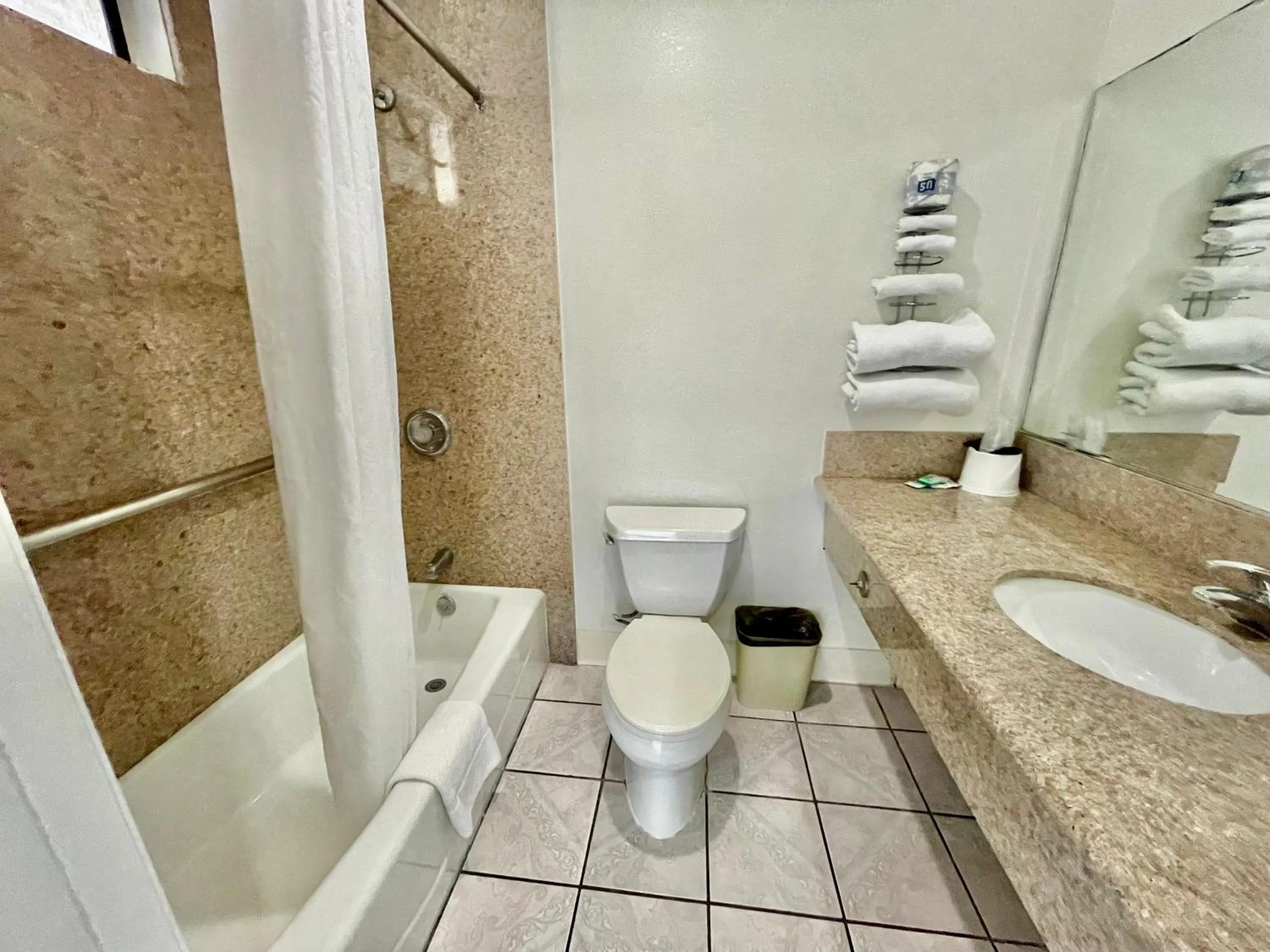 Bathroom in Best Inn