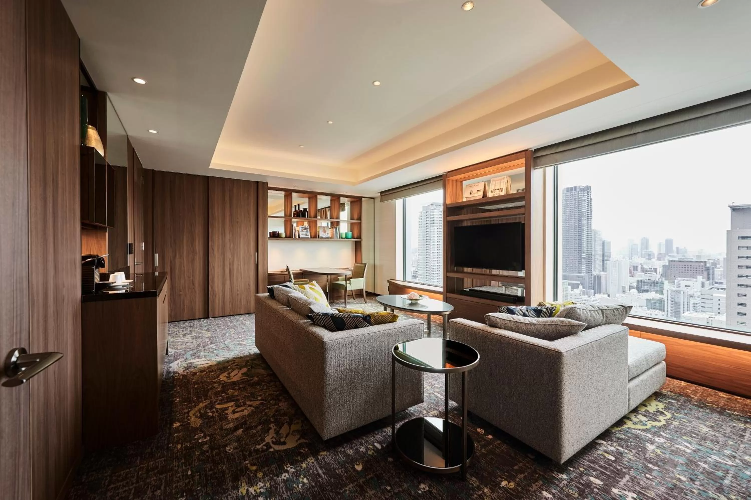 Living room in The Royal Park Hotel Iconic Osaka Midosuji