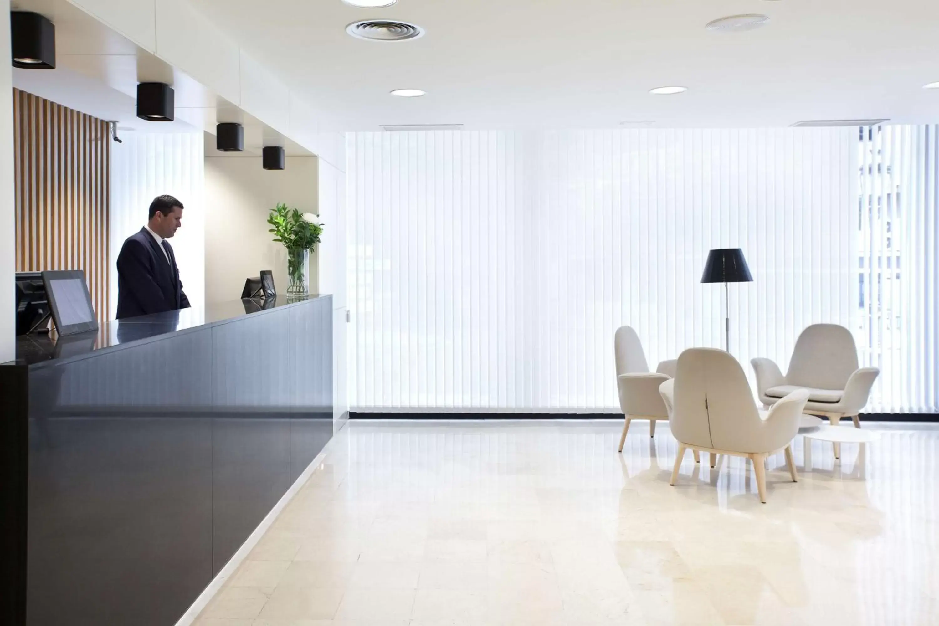 Lobby or reception in NH Ciudad de Santander