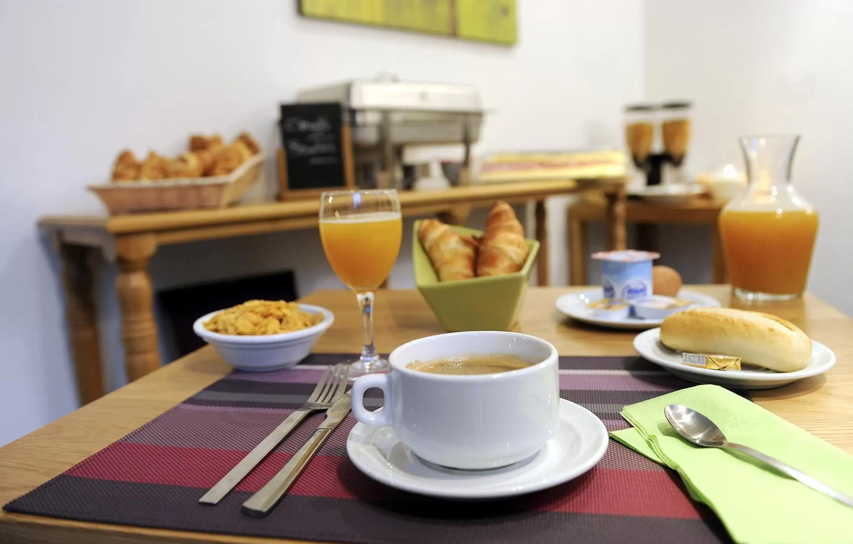 Buffet breakfast, Breakfast in Odalys City Paris Levallois