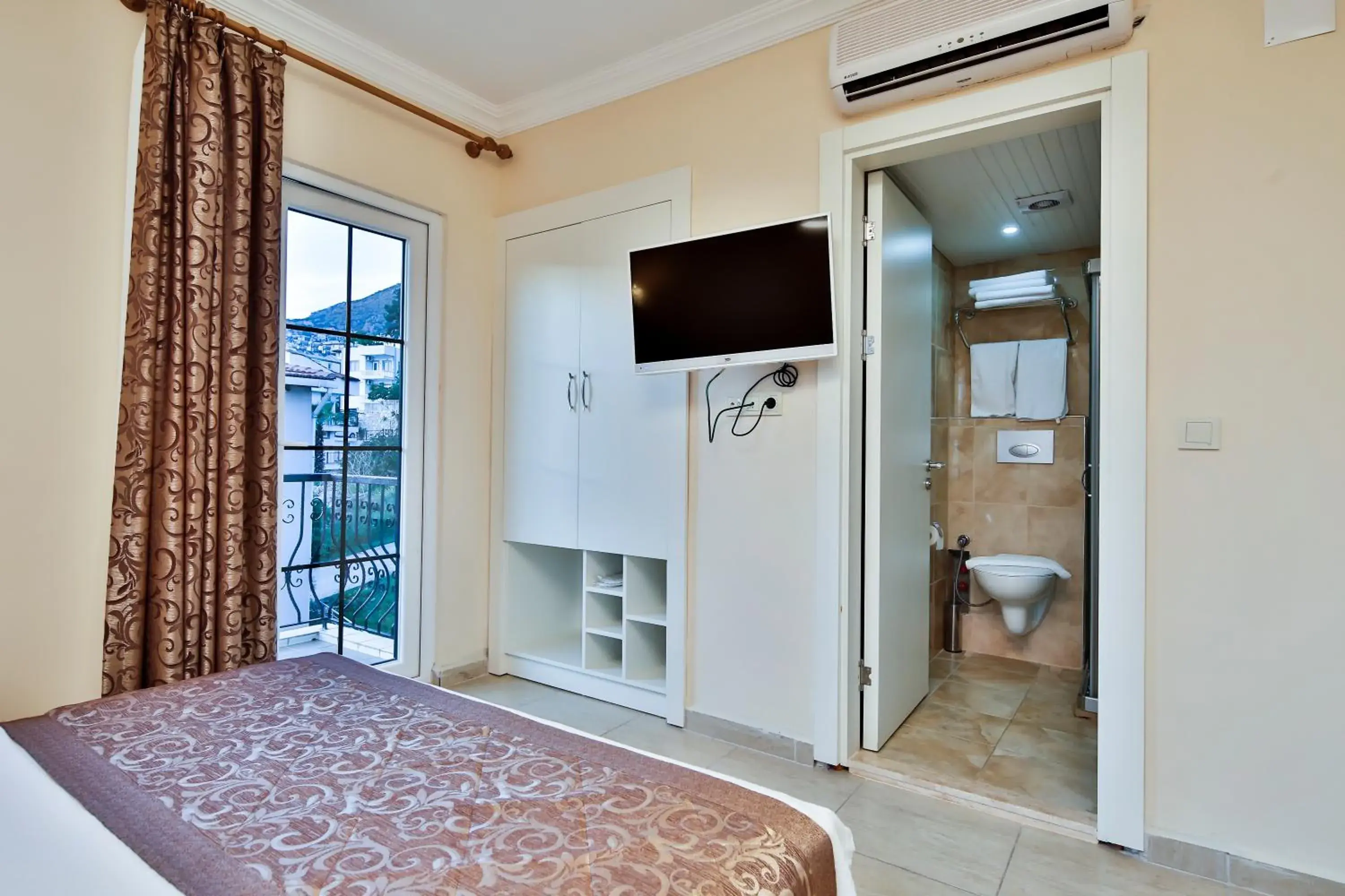 Bedroom, TV/Entertainment Center in Enda Boutique Hotel Kalkan