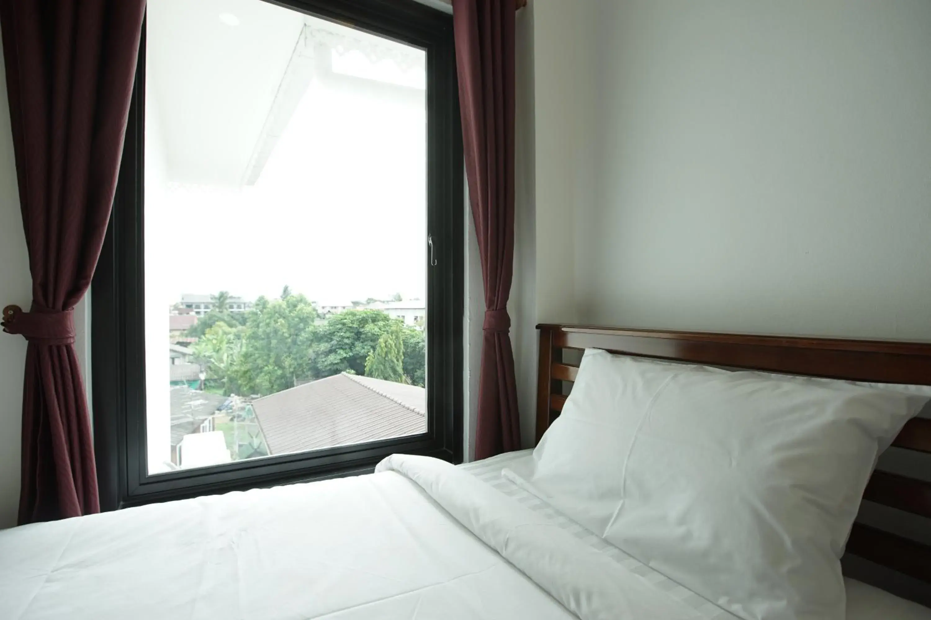 City view, Bed in Gusto House (SHA Extra Plus)