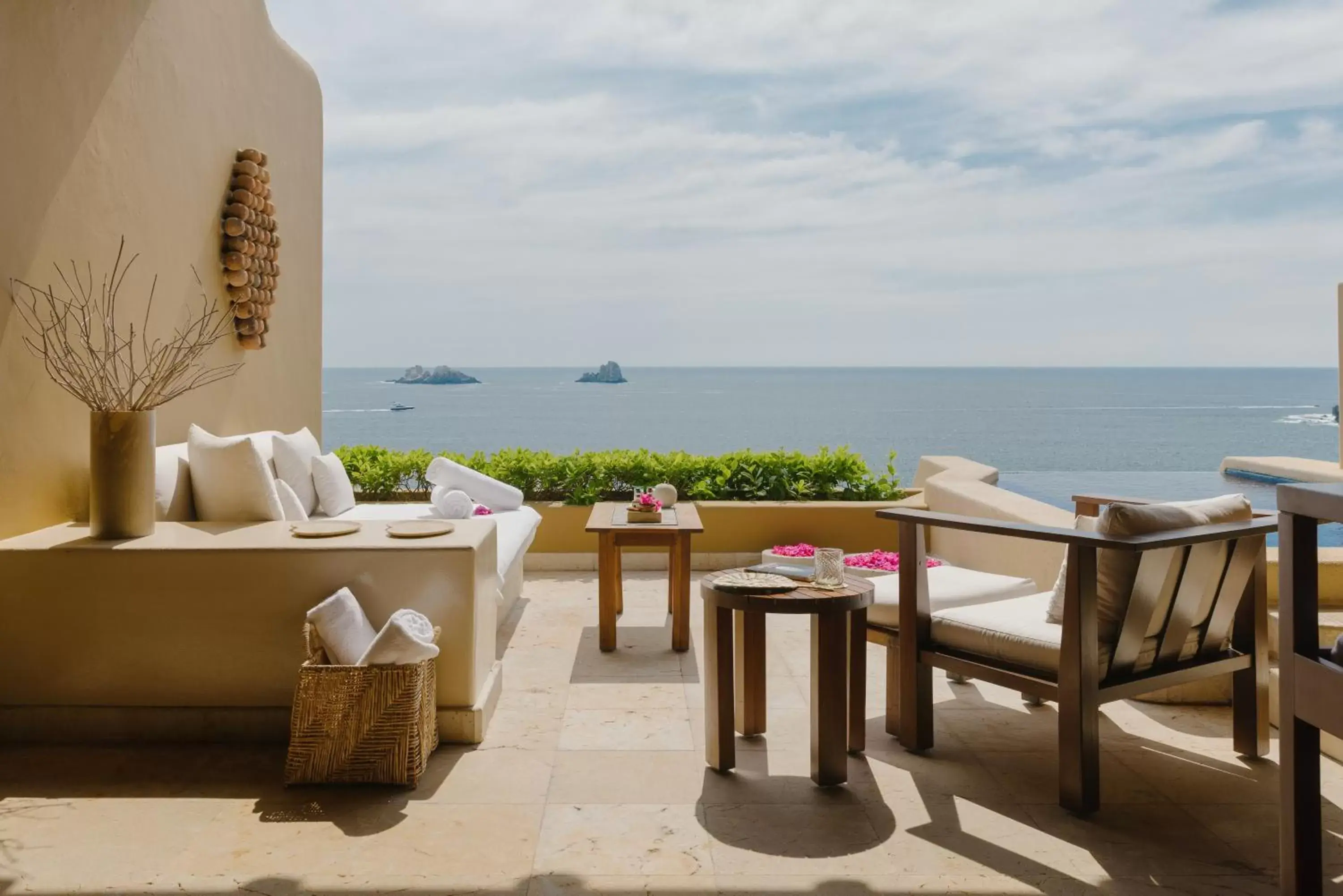 Natural landscape, Balcony/Terrace in Cala de Mar Resort & Spa Ixtapa