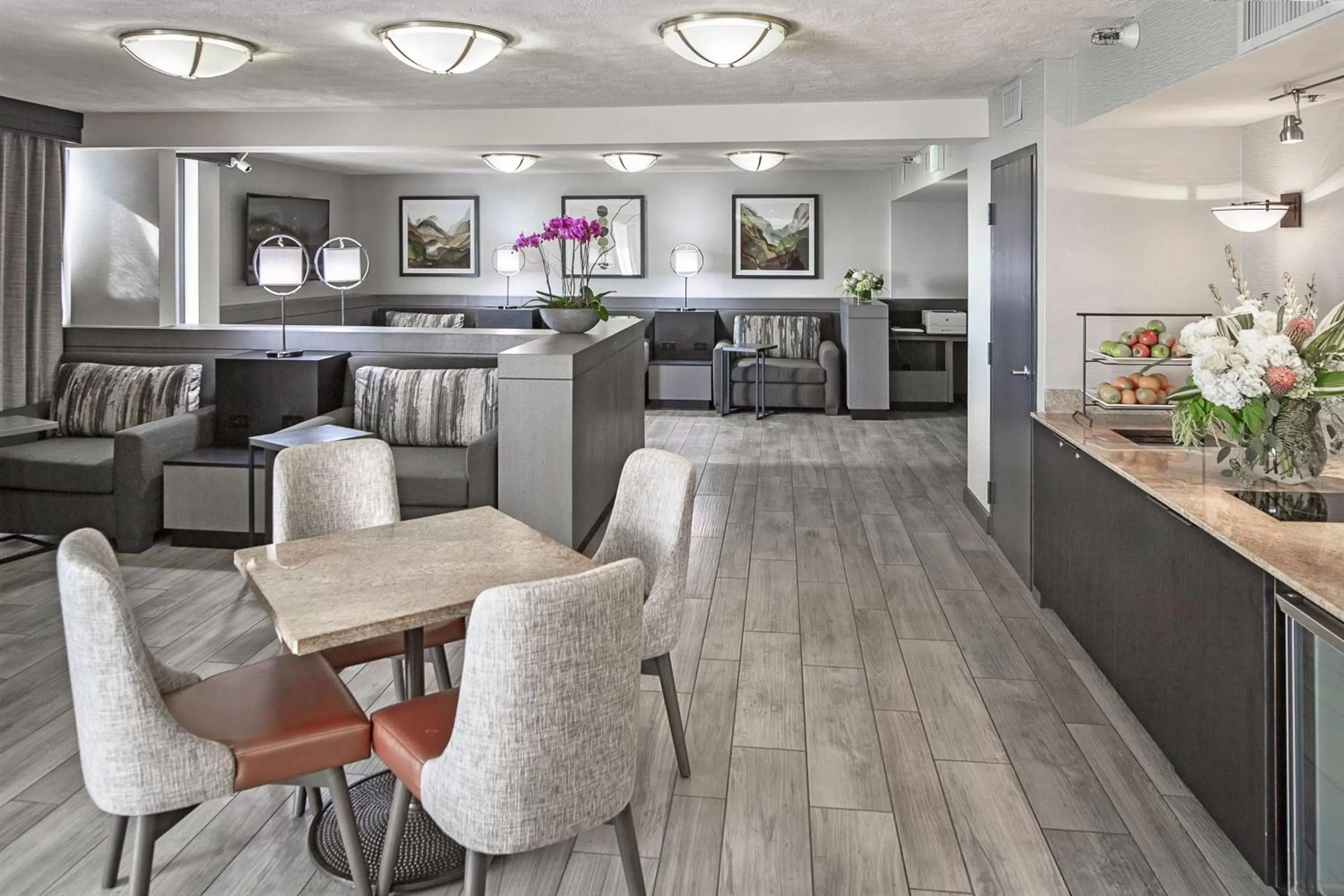 Property building in Hilton Sacramento Arden West