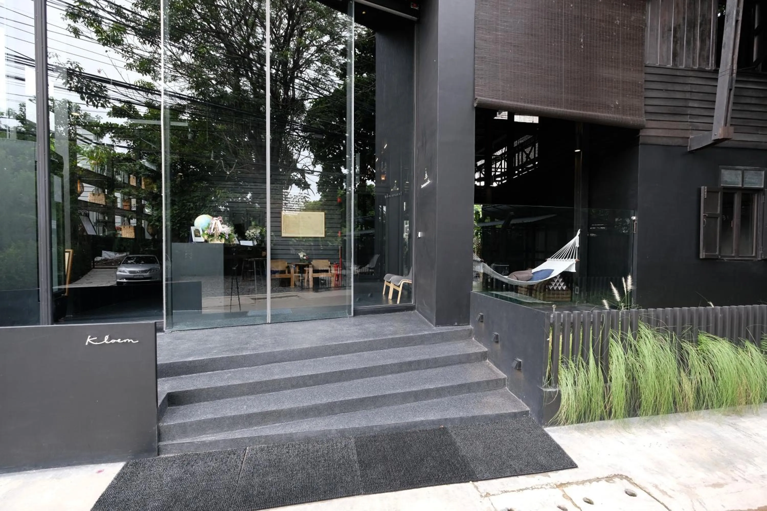 Facade/entrance in Kloem Hostel