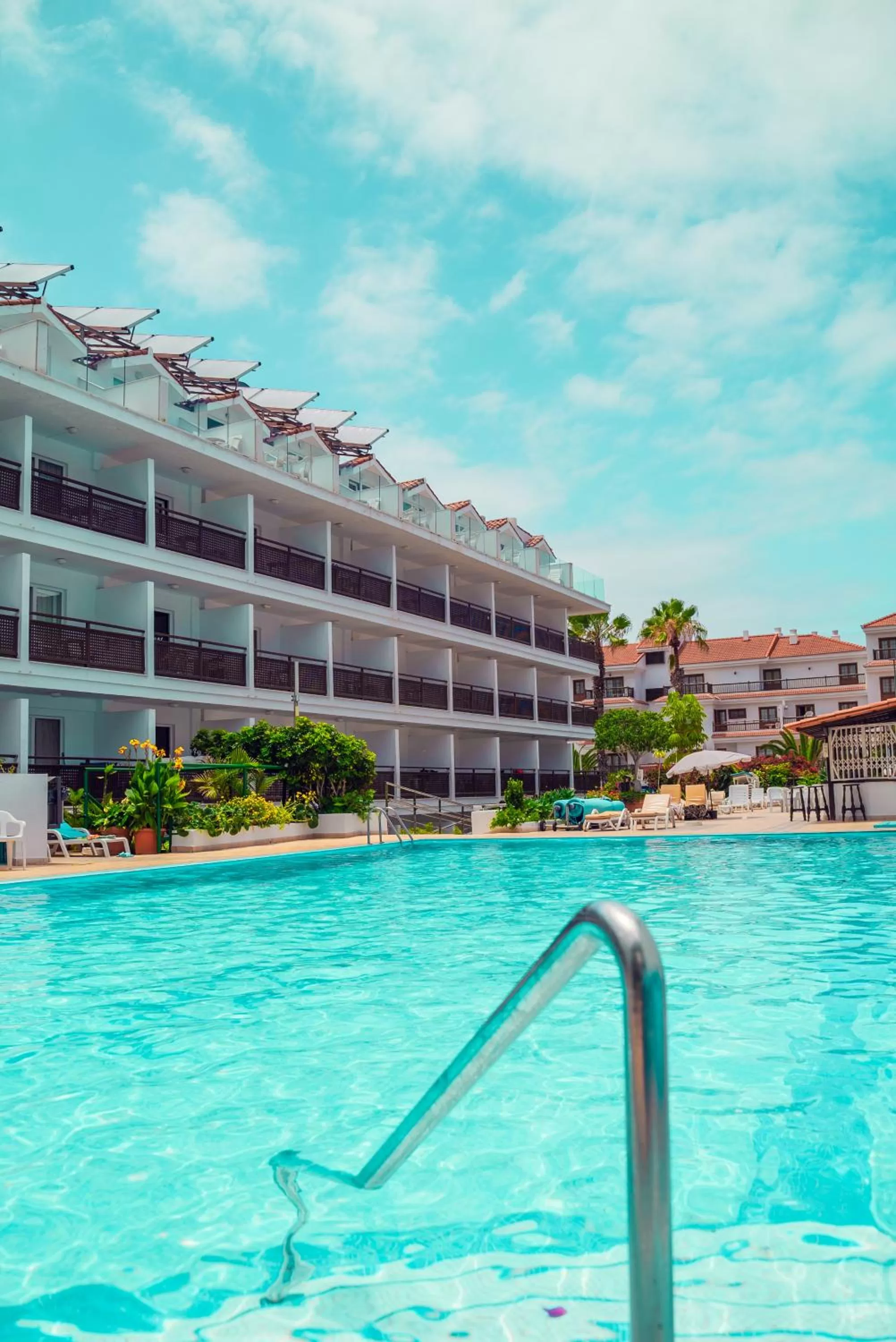 Swimming pool in Apartamentos Pez Azul