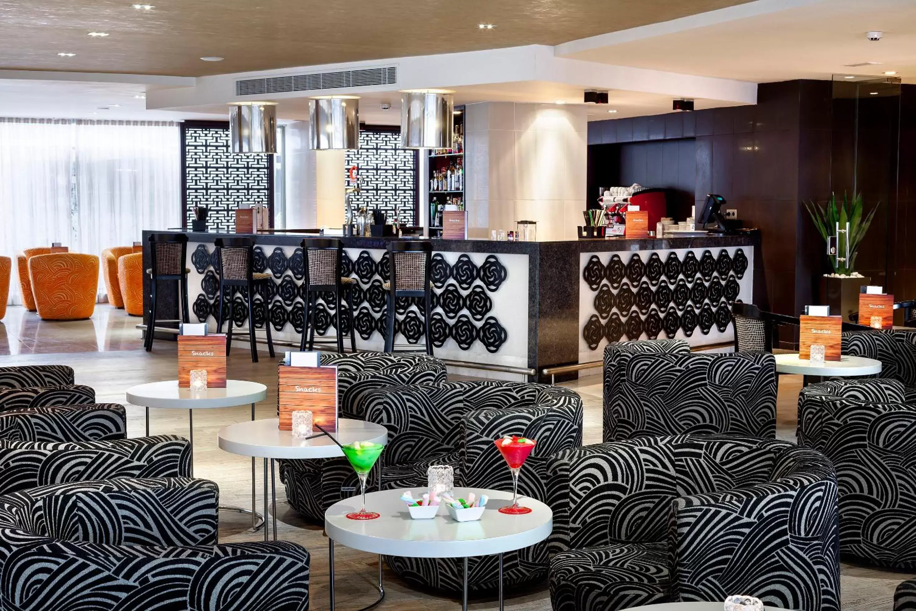 Lounge or bar, Restaurant/Places to Eat in Sol Costa Atlantis Tenerife