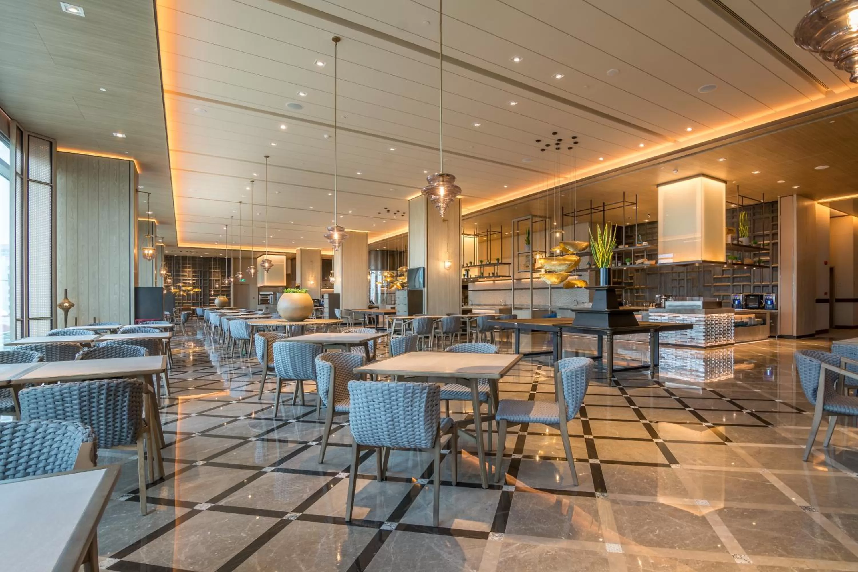 Restaurant/places to eat in Pan Pacific Yangon