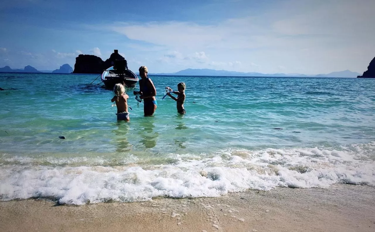 Day in Thanya Beach Resort - SHA Plus