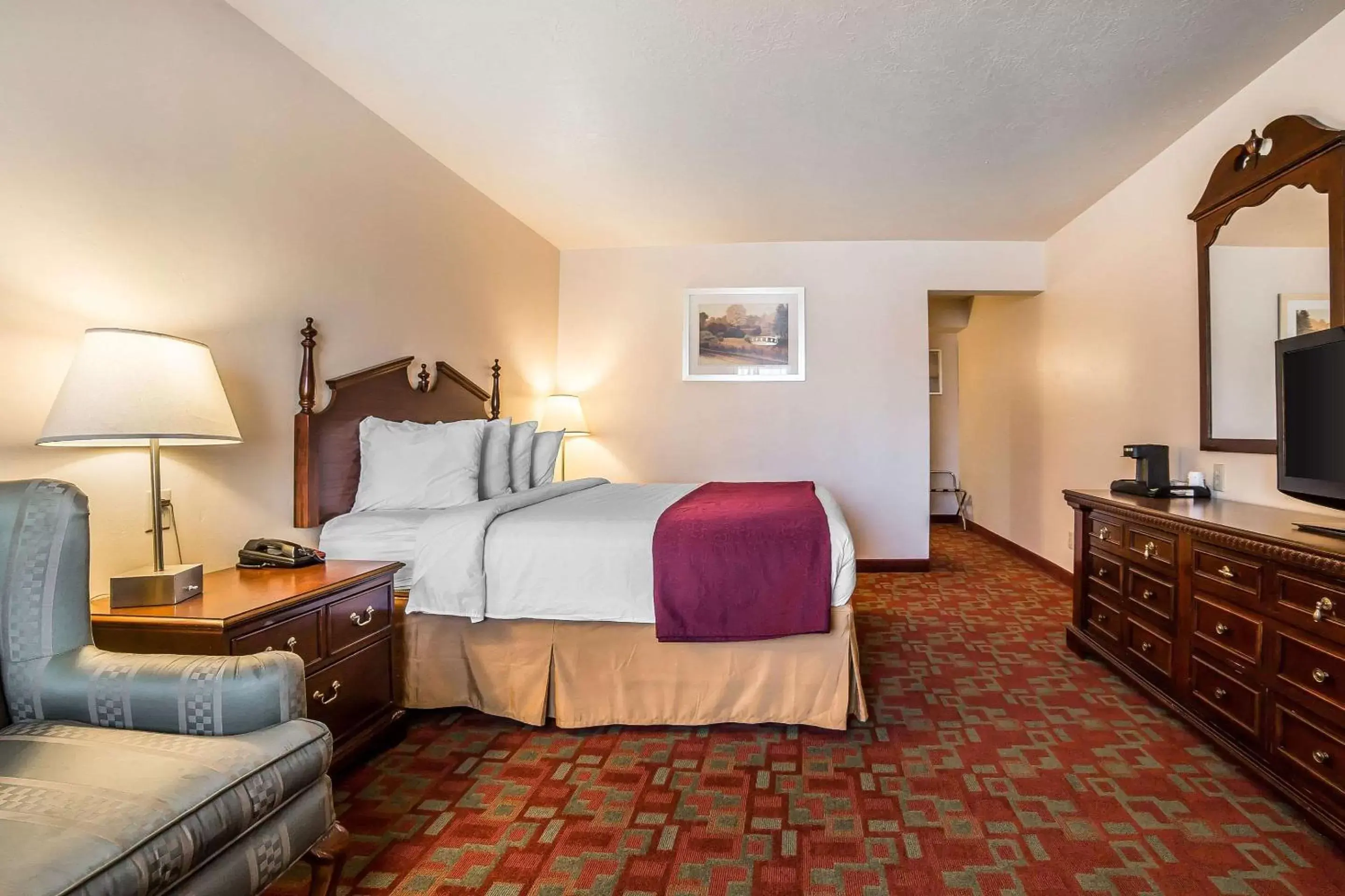 Photo of the whole room, Bed in Quality Inn Evanston near Wyoming Downs