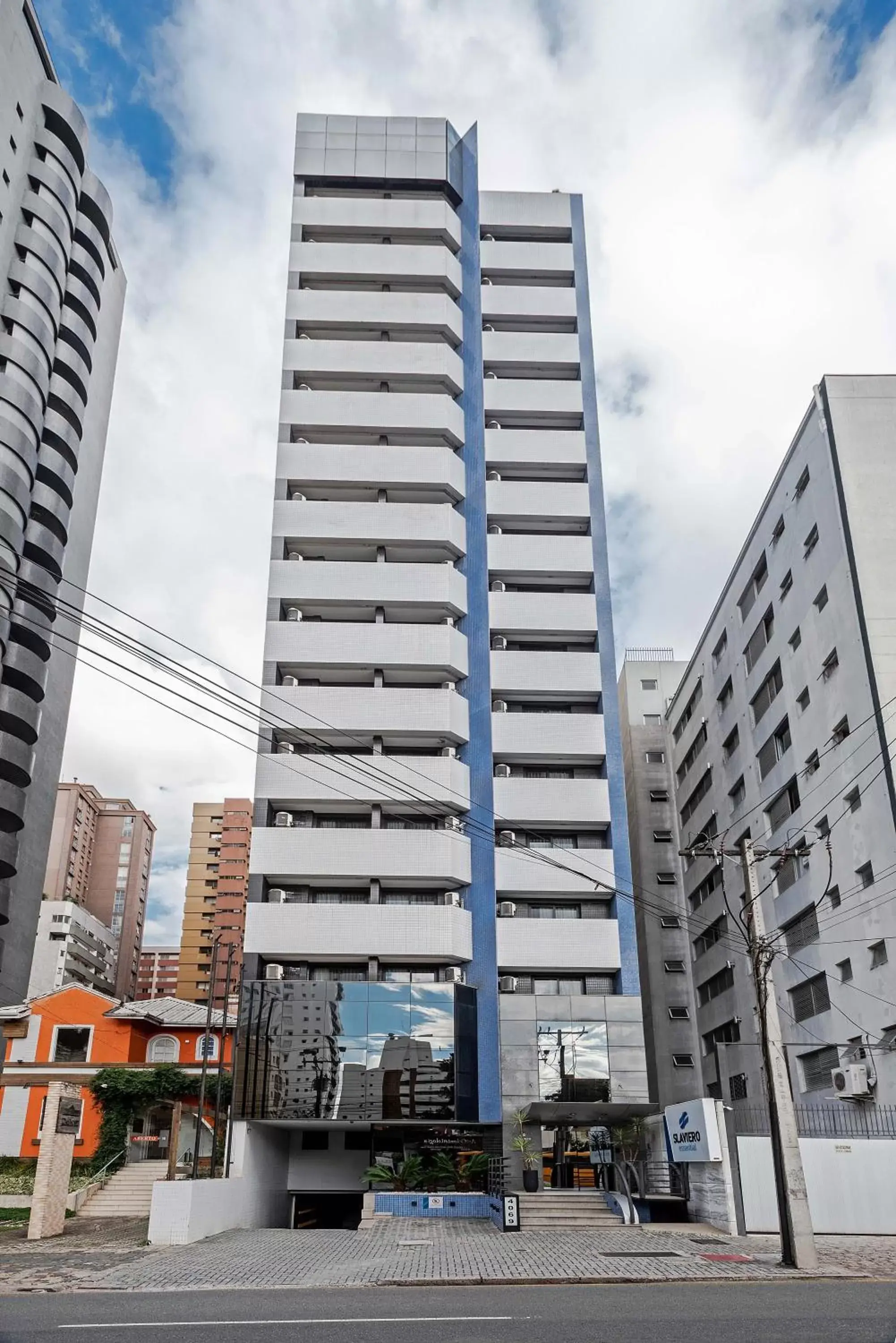 Facade/entrance in Slaviero Curitiba Batel