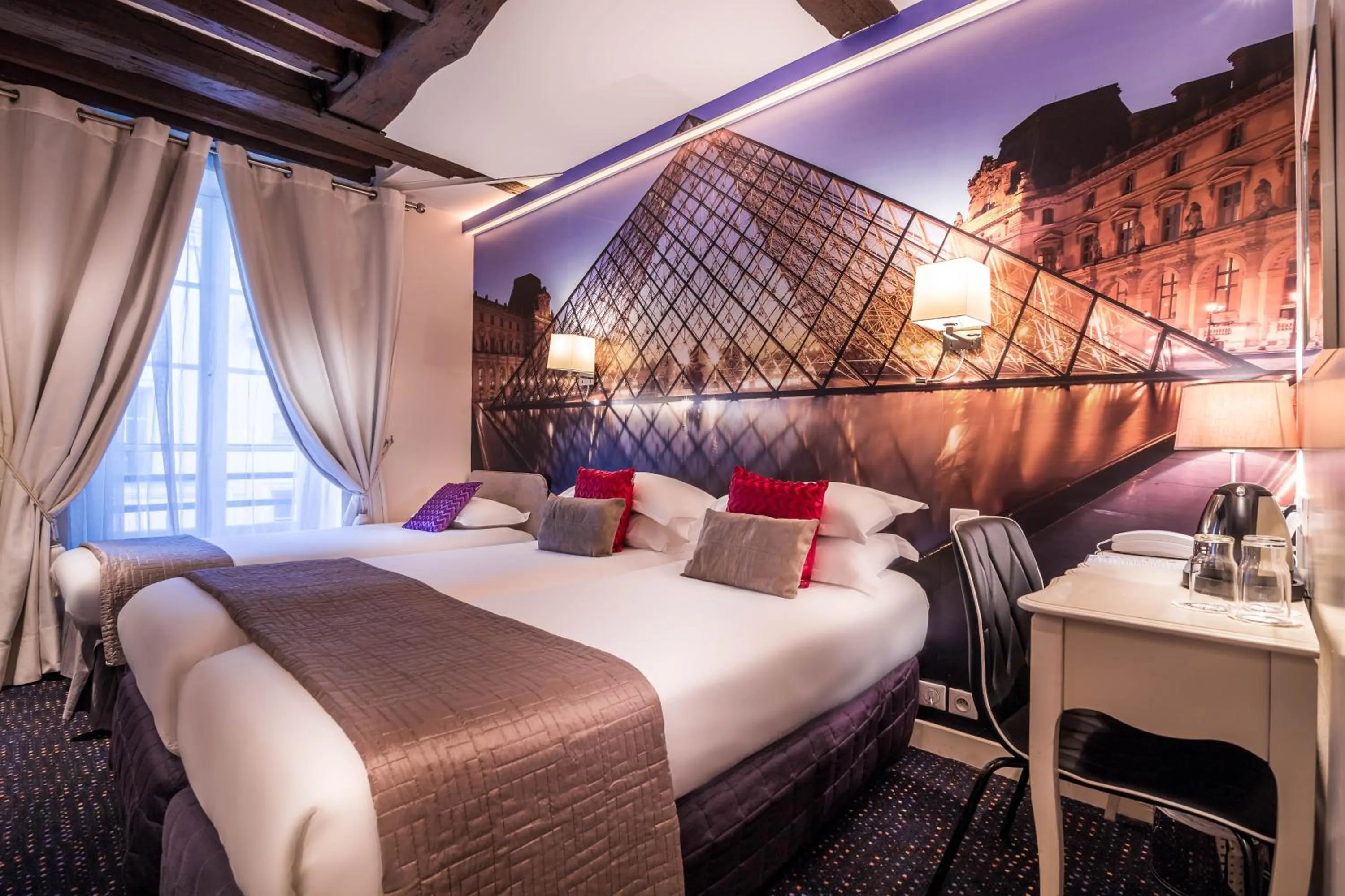 Bed in Hotel Ascot Opera