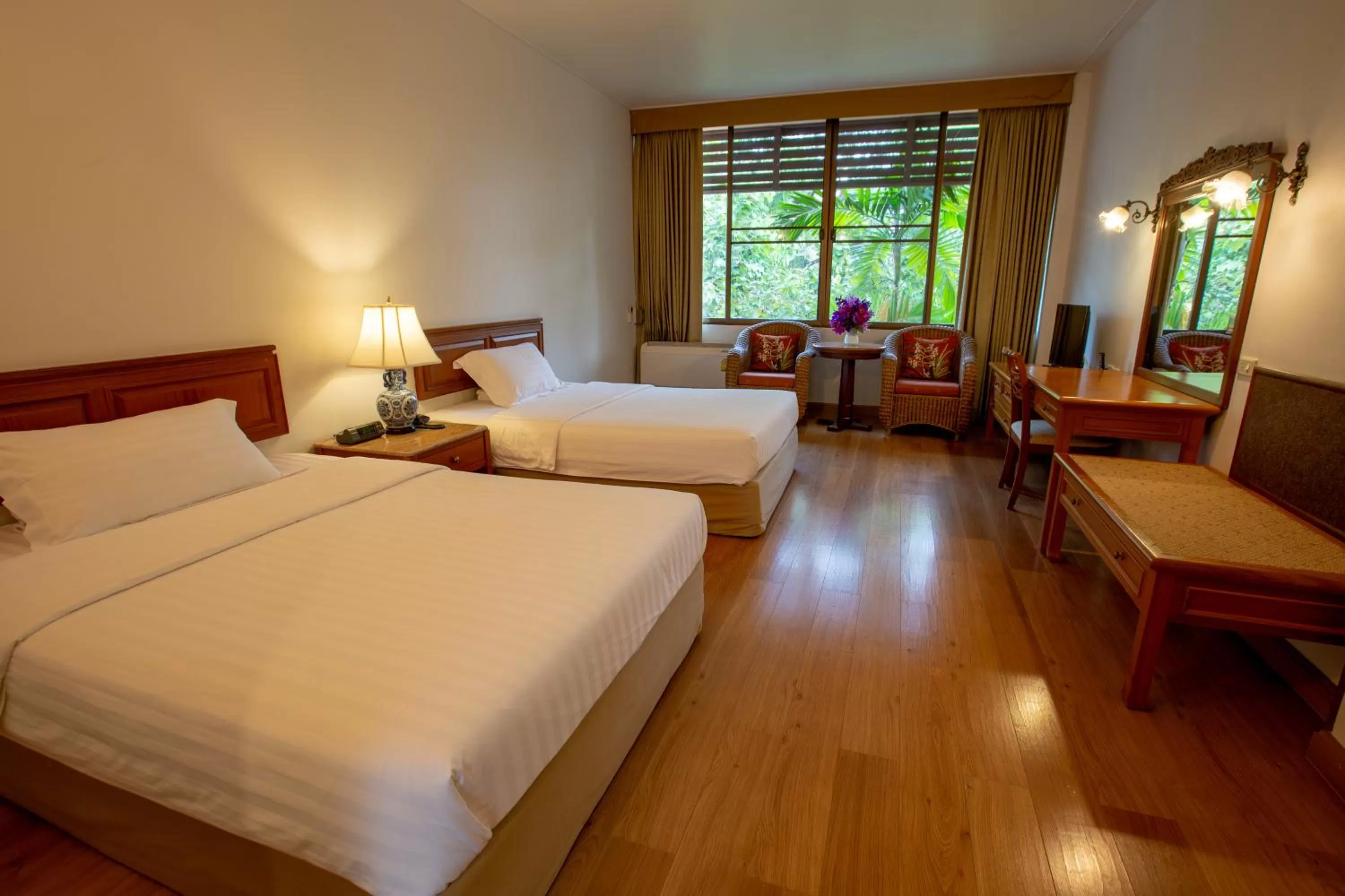 Communal lounge/ TV room, Bed in Sailom Hotel Hua Hin - SHA Extra Plus