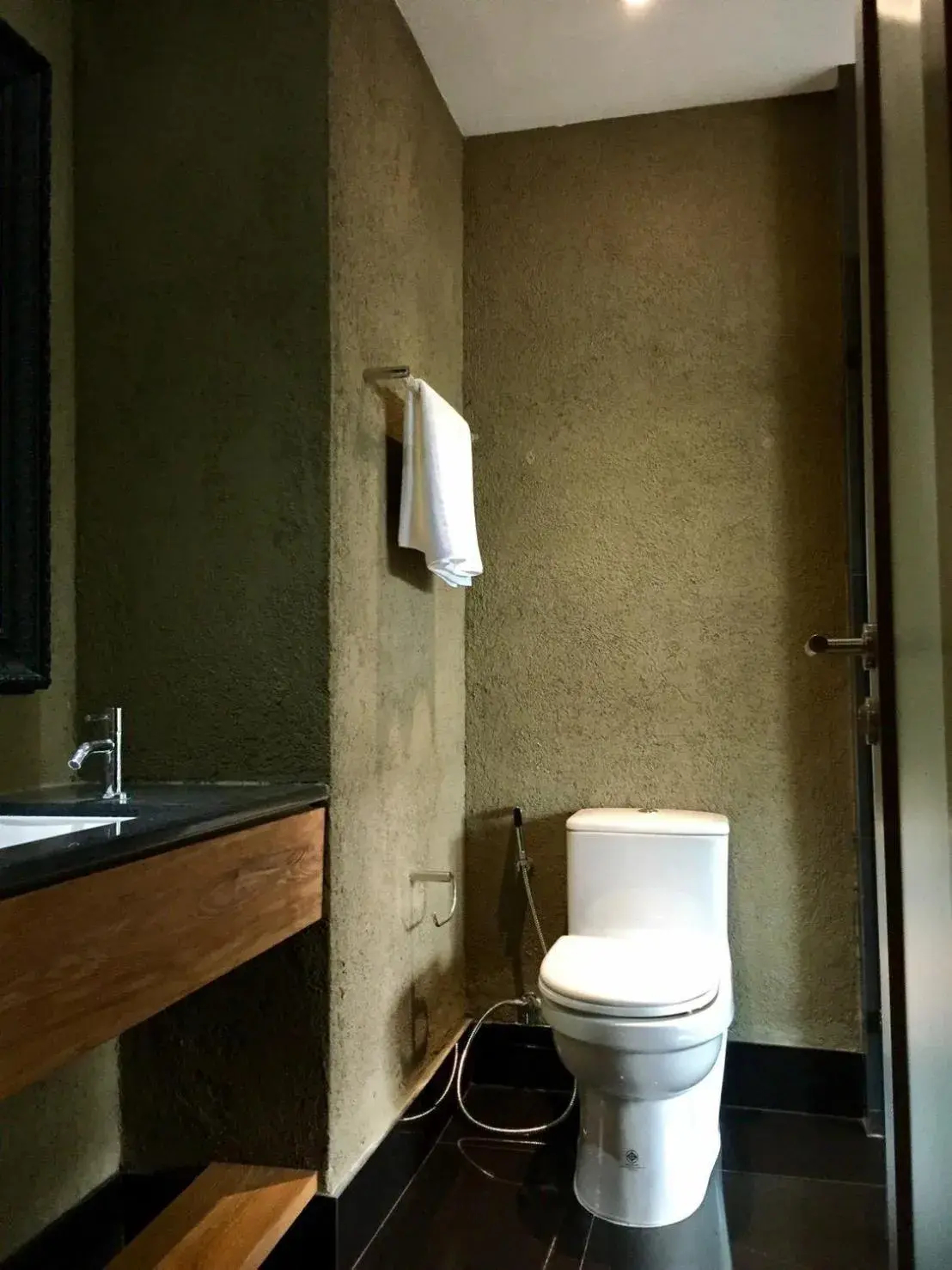 Toilet, Bathroom in inchantreedoopool