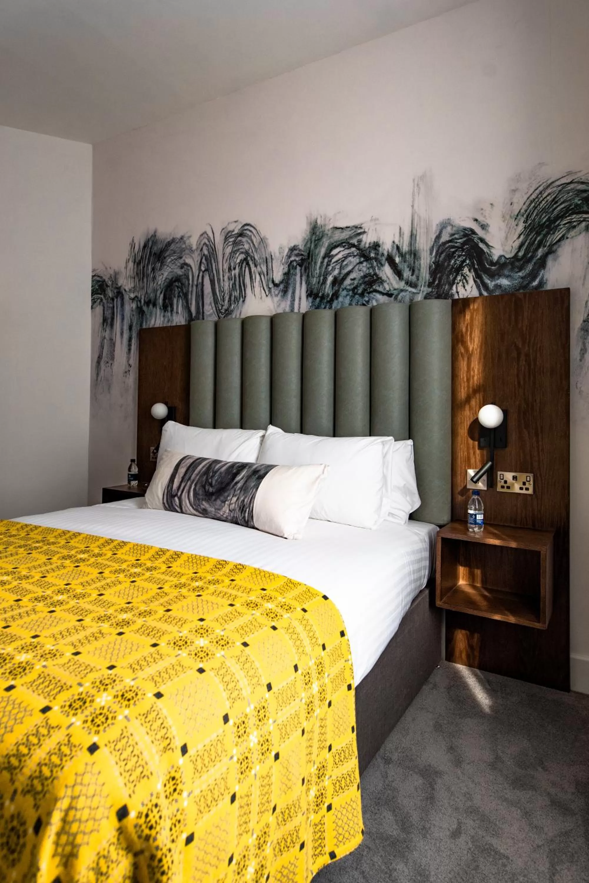 Bed in Lace Market Hotel