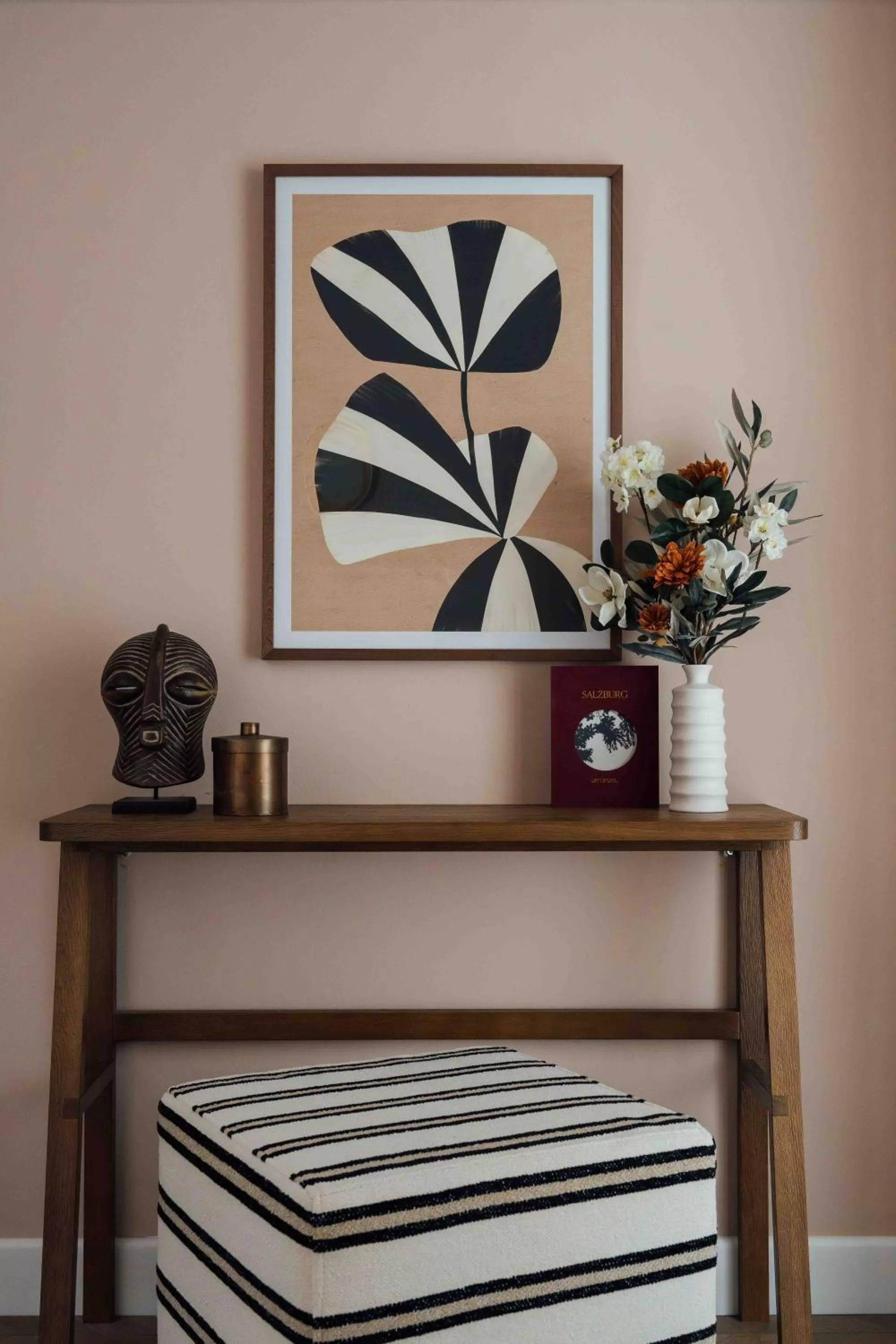 Seating area in Clemonte Hotel - Your Reception-less Boutique Hideaway