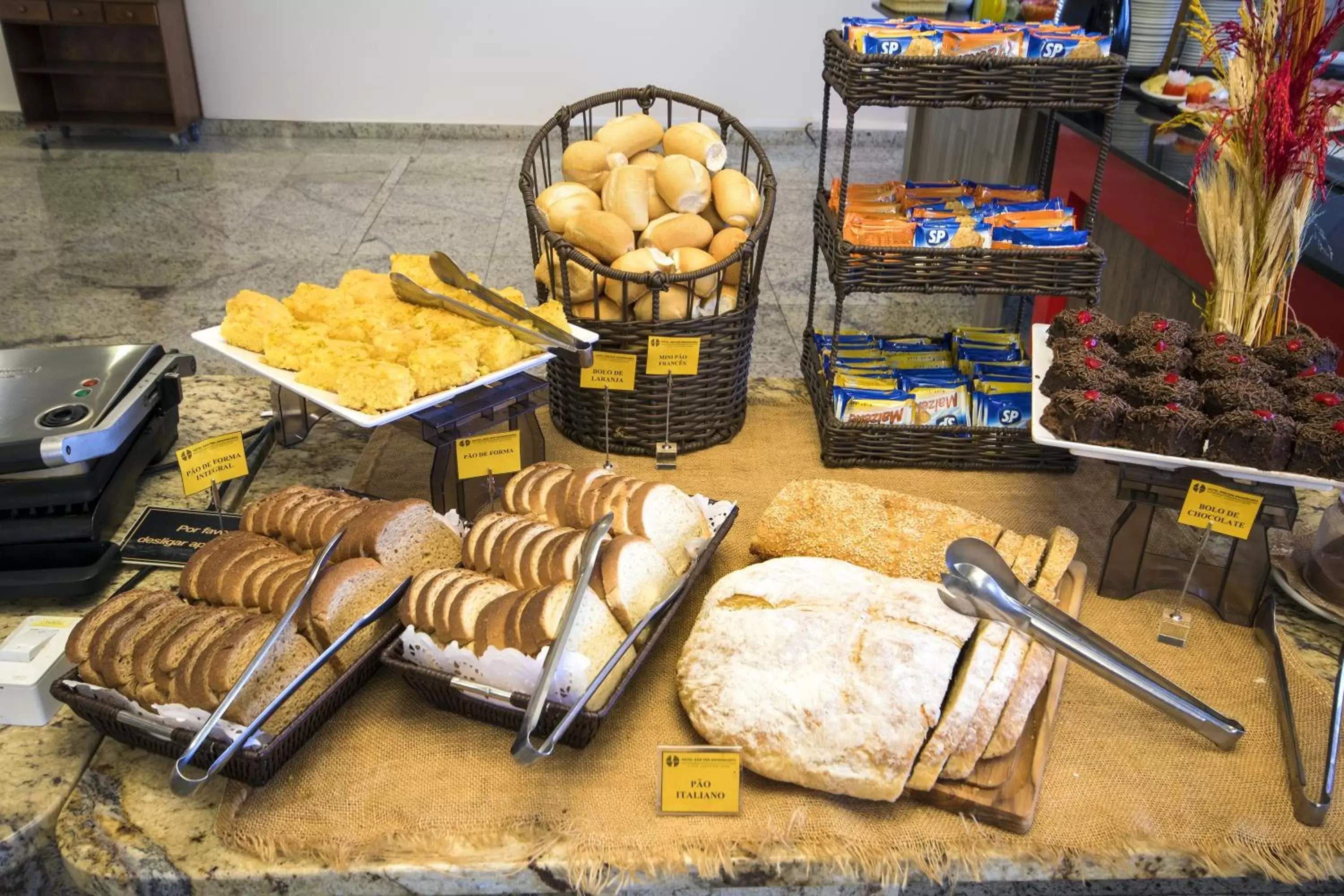Breakfast in Hotel Dan Inn Campinas Anhanguera - By Nacional Inn Breakfast in Hotel Dan Inn Campinas Anhanguera - By Nacional Inn