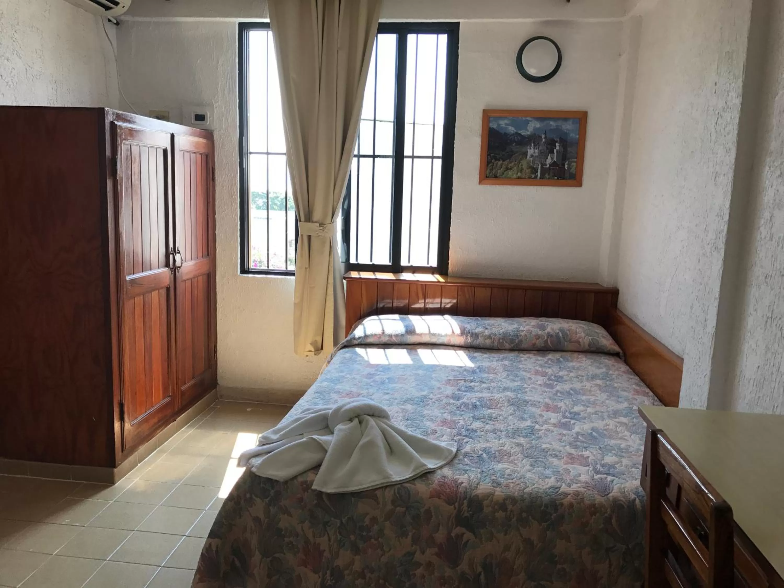 Photo of the whole room, Bed in Arcos hotel