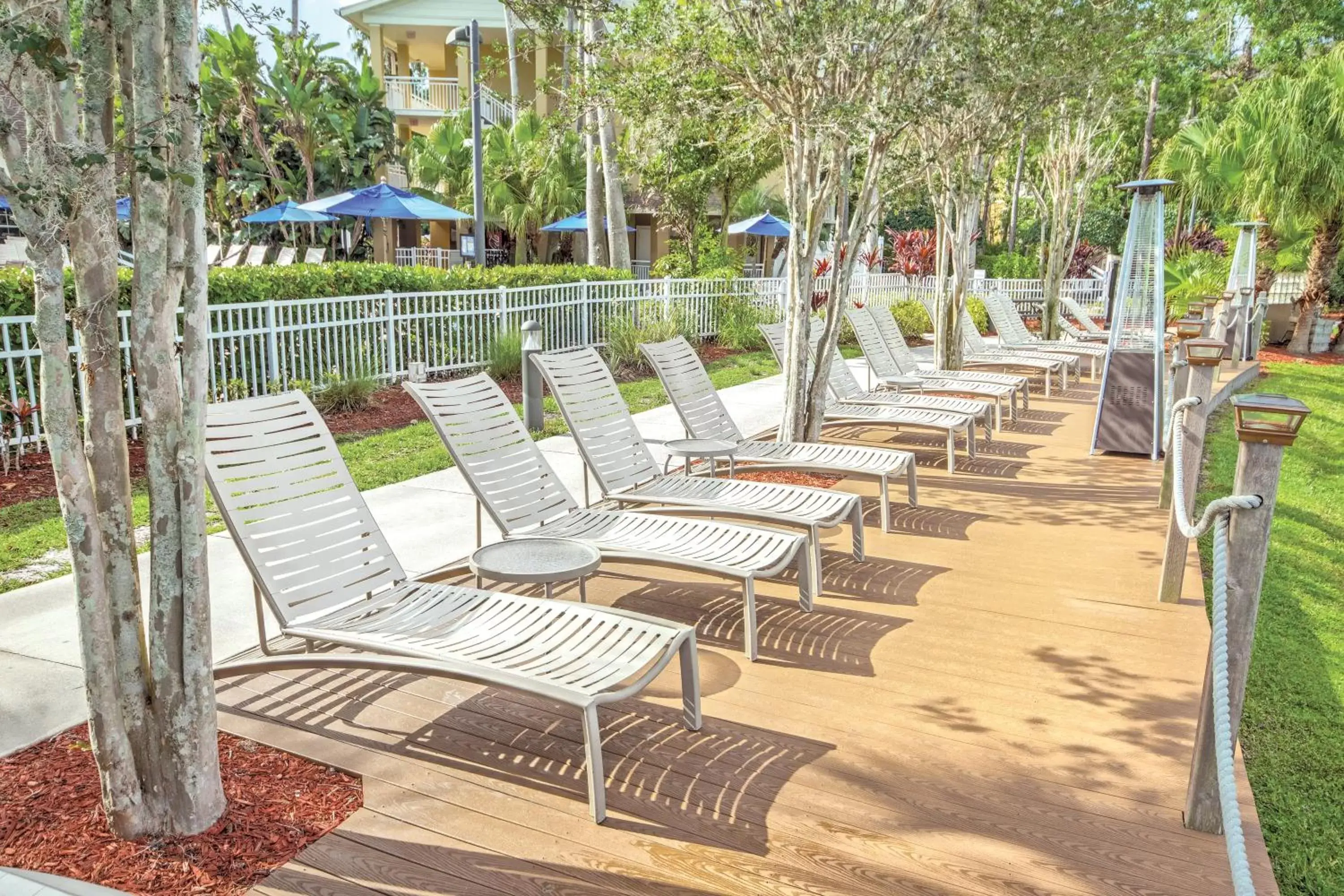 Swimming pool in Club Wyndham Cypress Palms