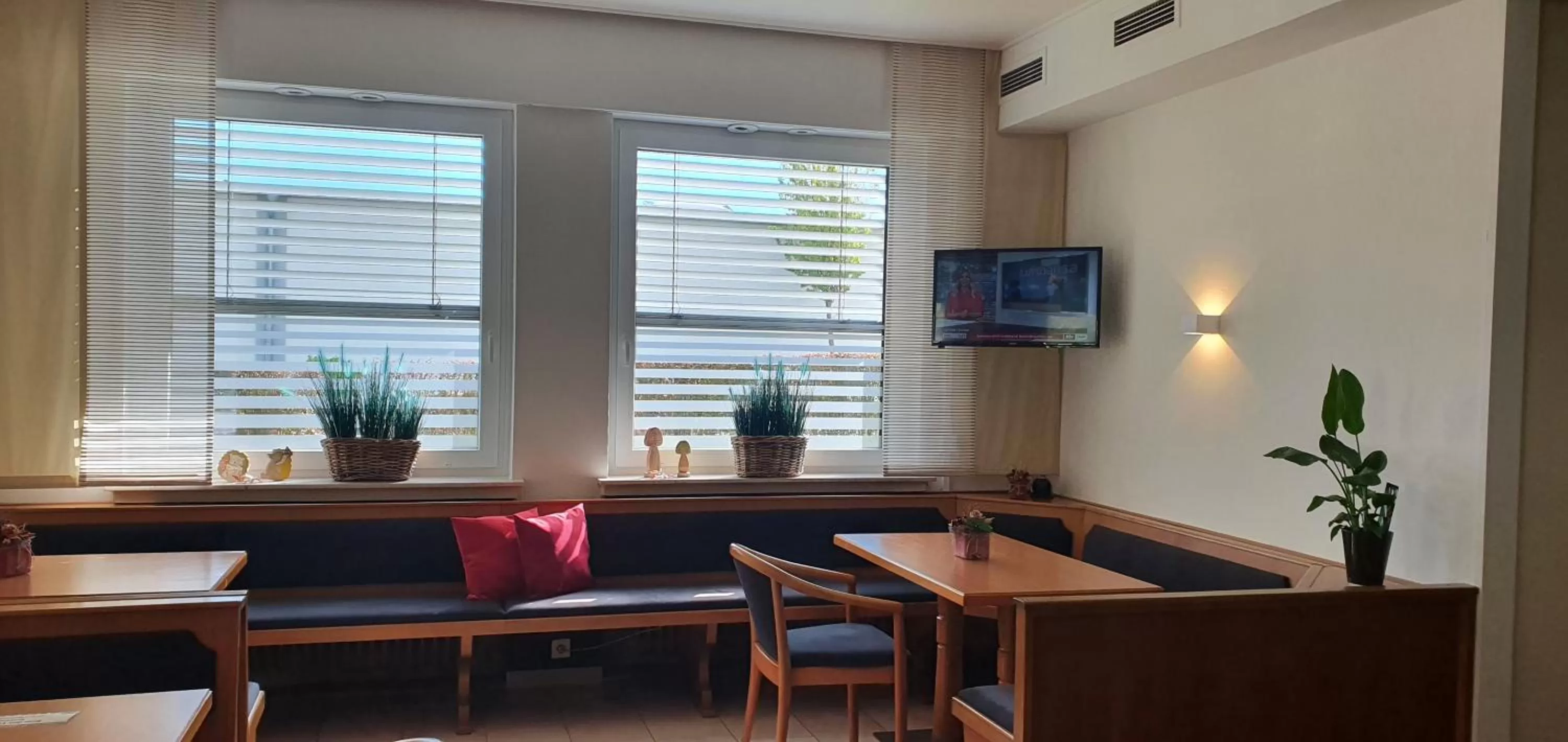 Restaurant/places to eat in Hotel am Hillegosser Hof