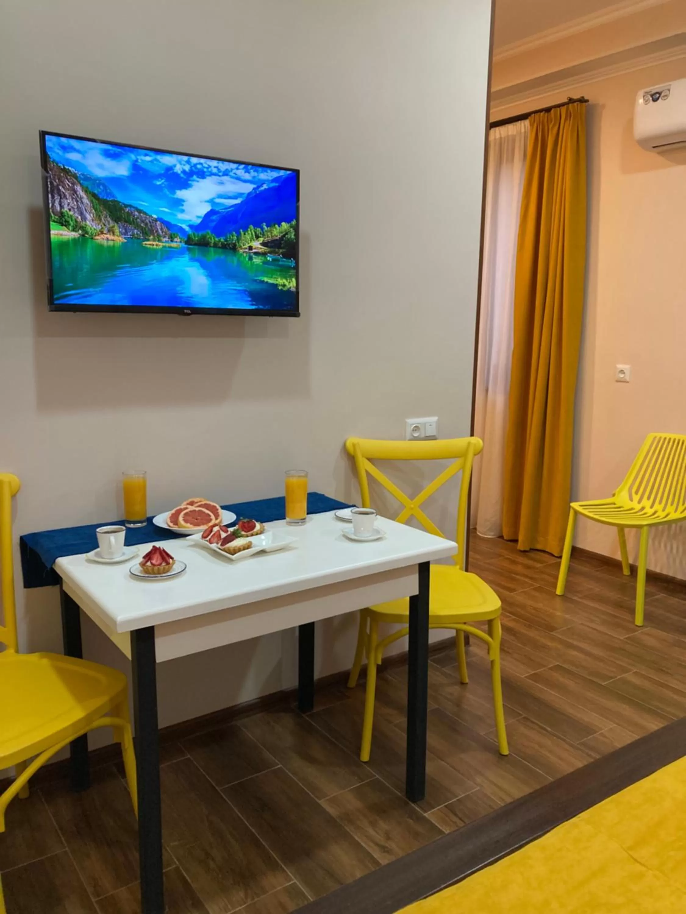 Borjomi Yellow Hotel