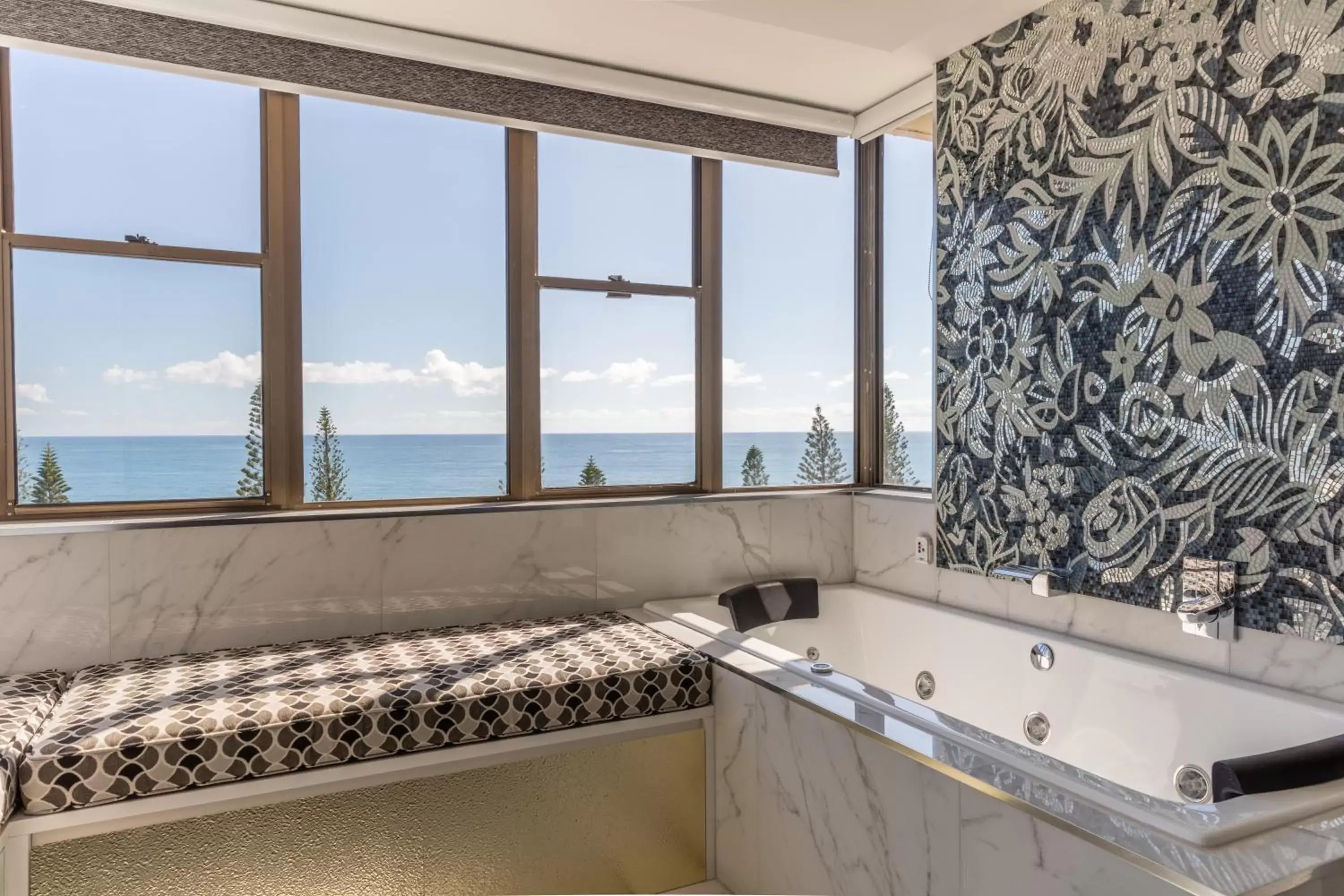 Sea view, Bathroom in Pacific Beach Resort