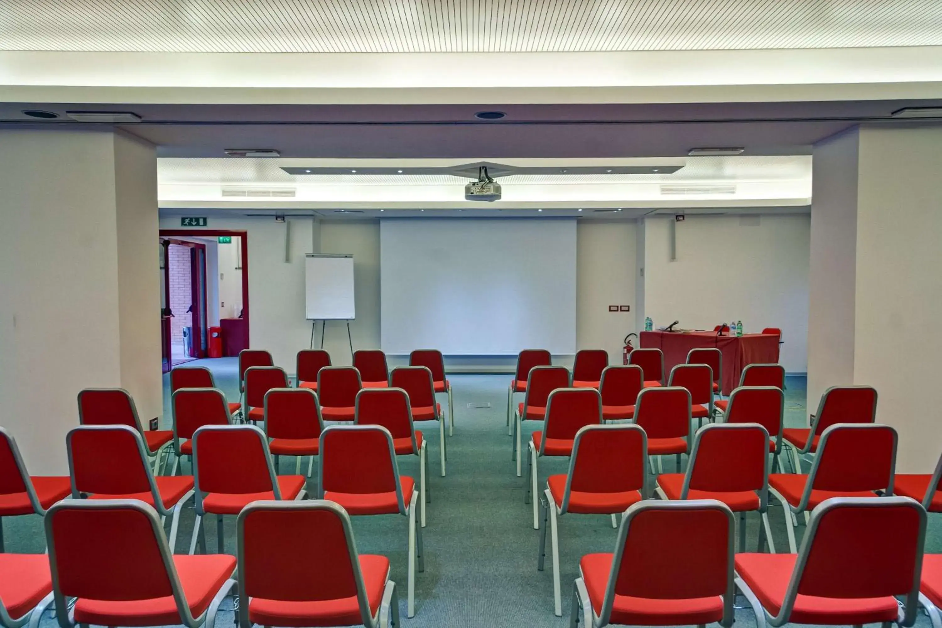 Photo of the whole room in Best Western Hotel I Triangoli Photo of the whole room in Best Western Hotel I Triangoli