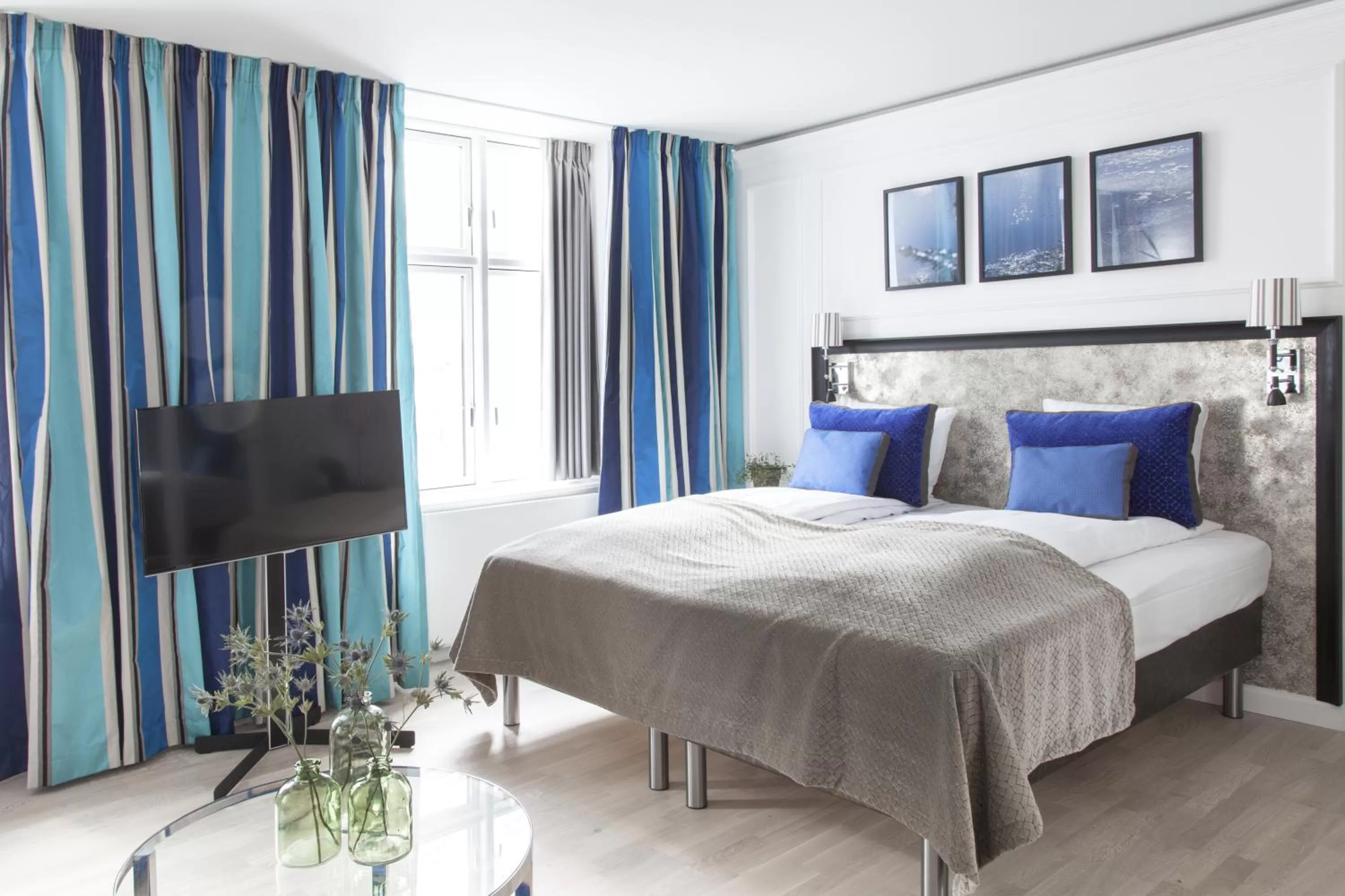 TV and multimedia, Bed in Absalon Hotel