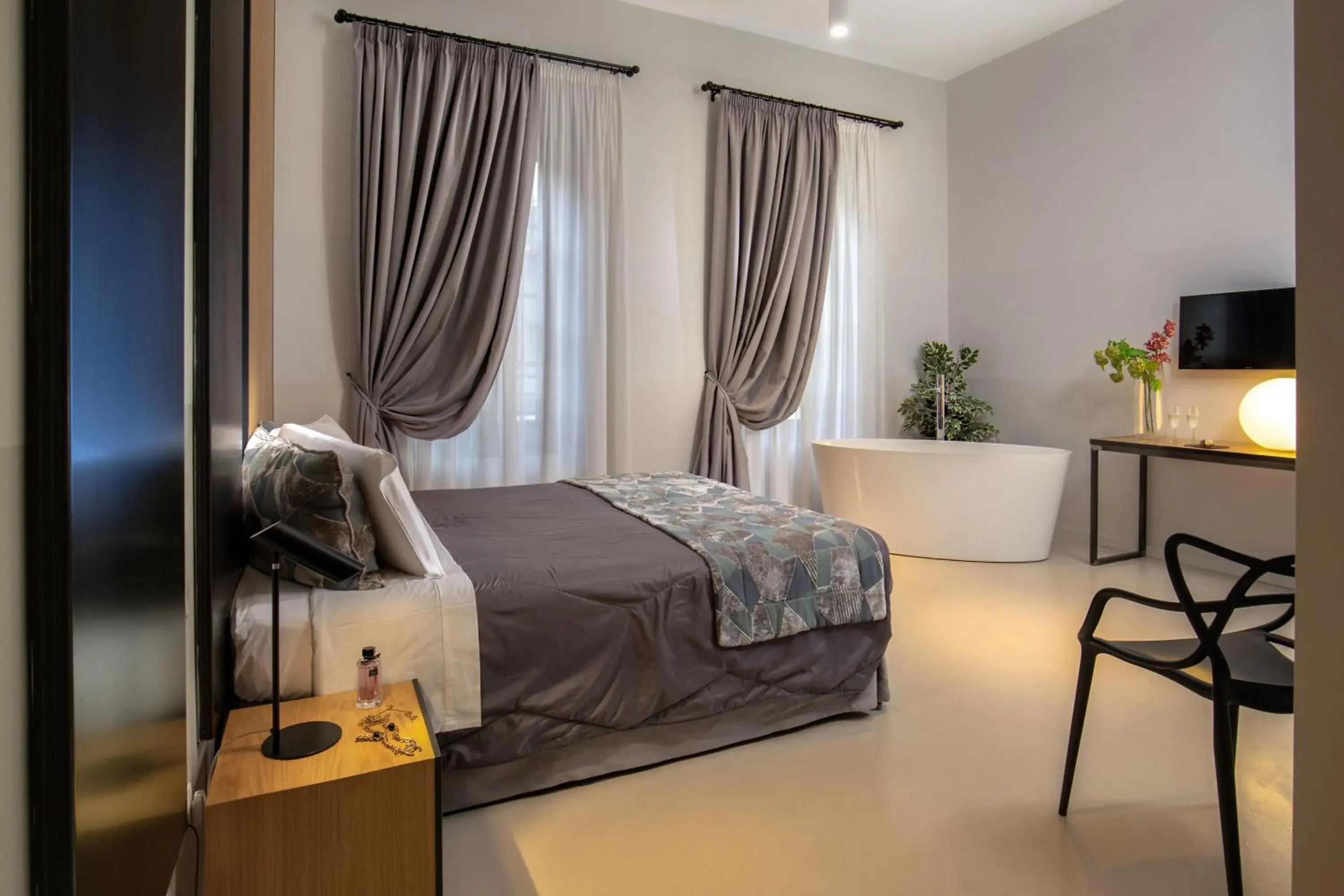 Photo of the whole room, Bed in Viminale View Hotel Photo of the whole room, Bed in Viminale View Hotel