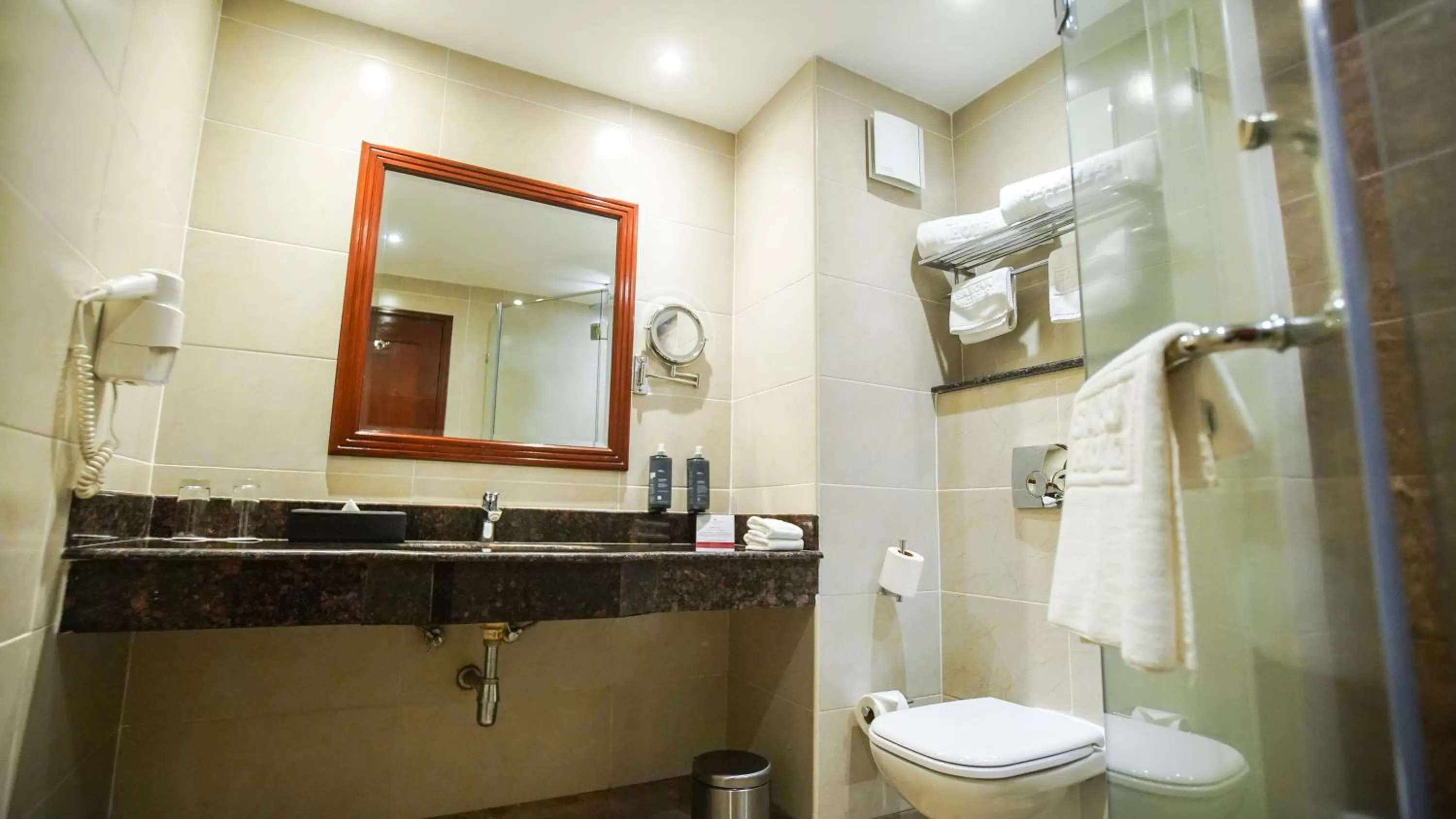 Shower in Sarova Woodlands Hotel and Spa