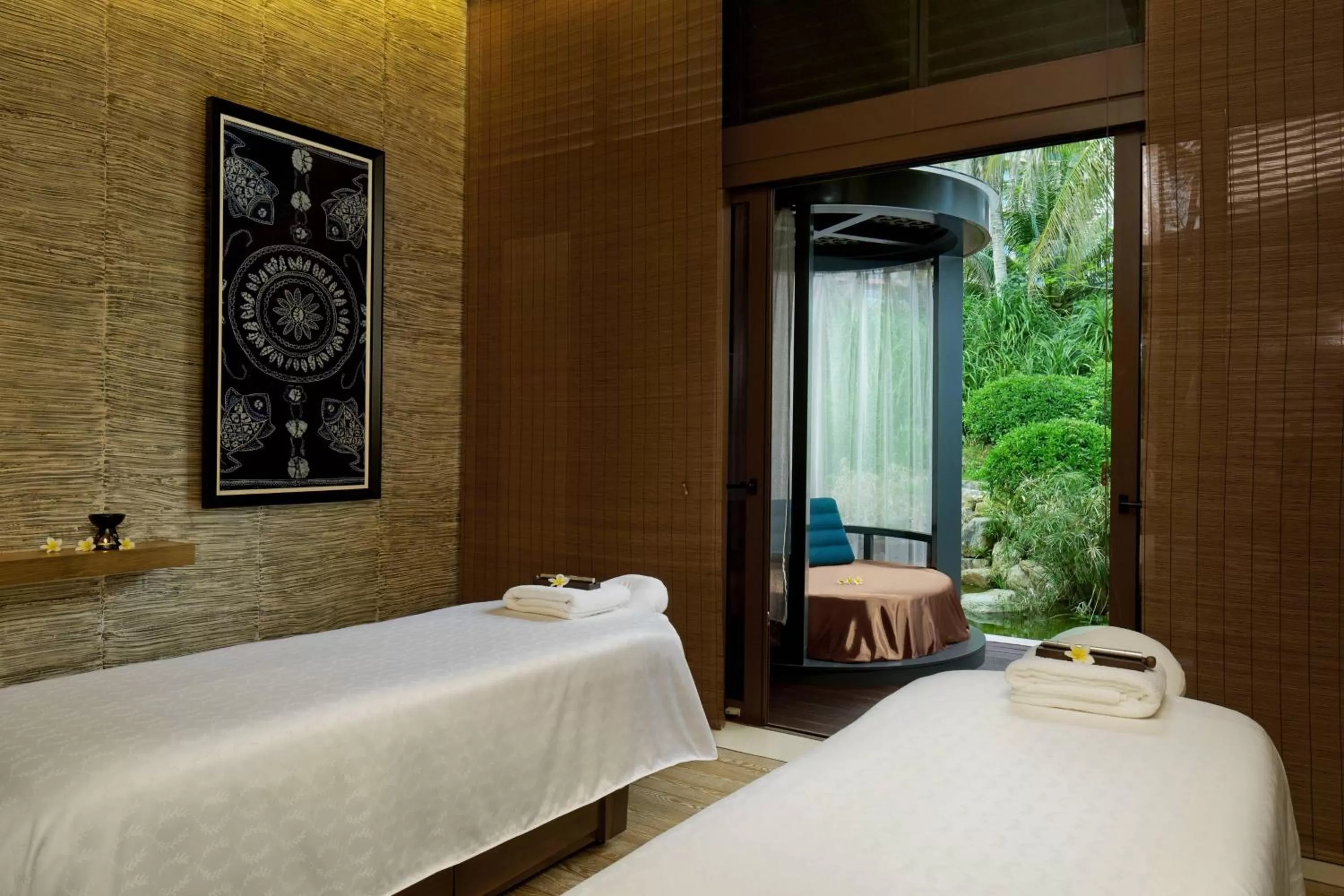 Spa and wellness centre/facilities, Bed in Sheraton Shenzhou Peninsula Resort