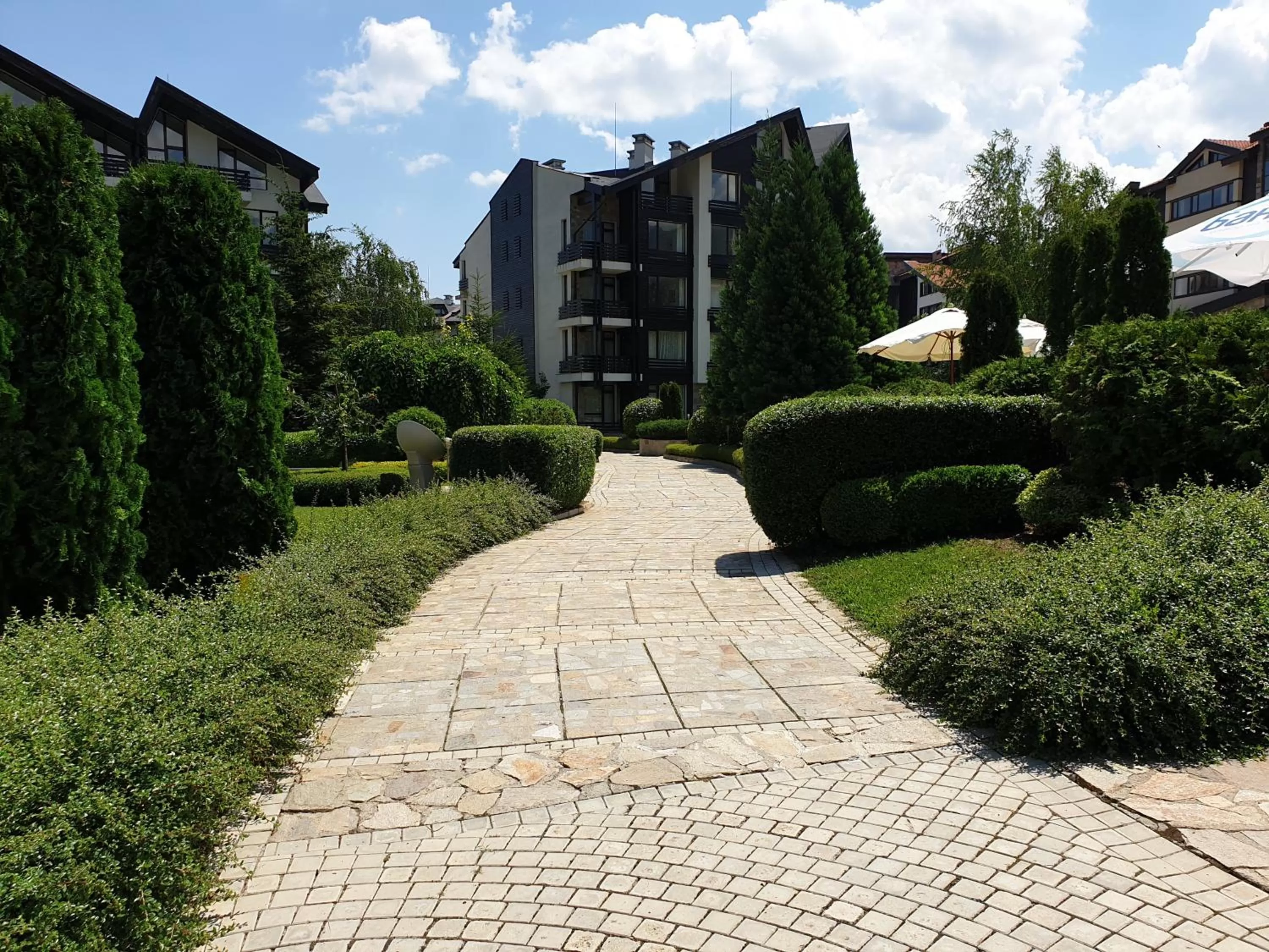 Patio in Private Studio in Aspen Golf and Ski Resort