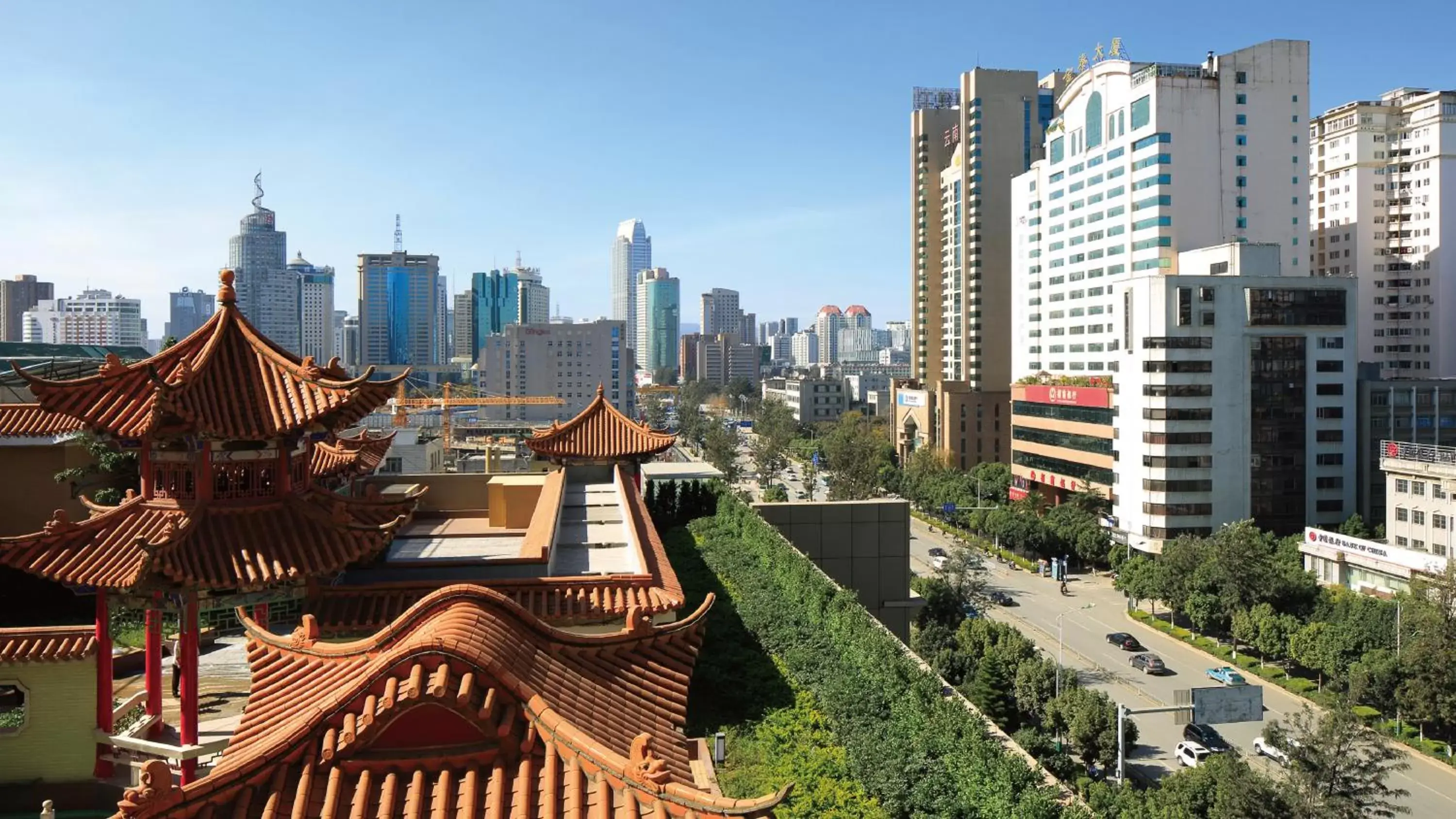 Fitness centre/facilities in Holiday Inn Kunming City Centre, an IHG Hotel