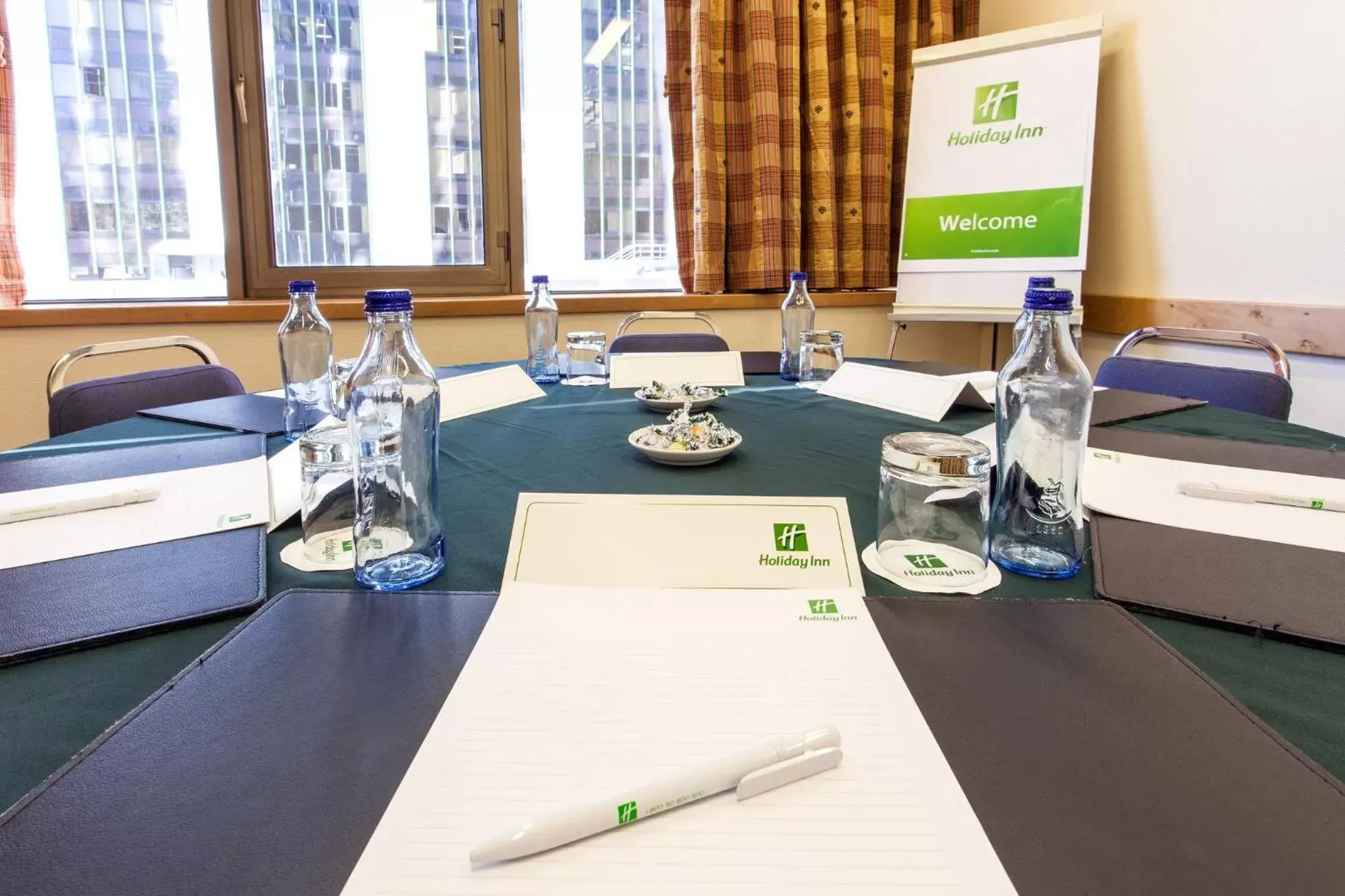 Meeting/conference room in Holiday Inn Lisbon-Continental, an IHG Hotel
