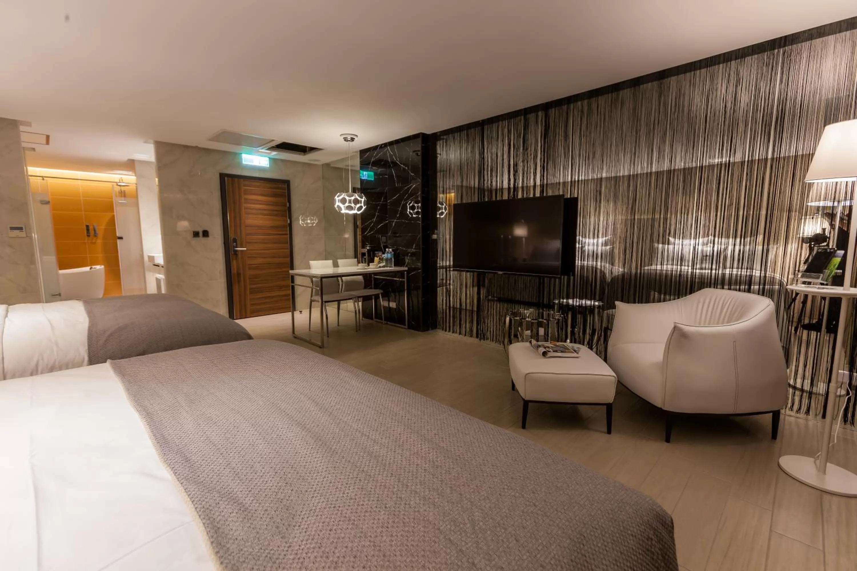 Bed in Six Star Motel-Taoyuan