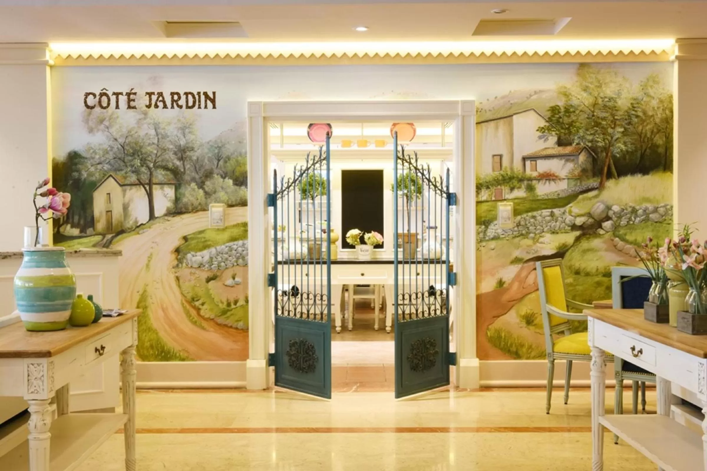 Buffet breakfast in Coral Beach Resort Sharjah