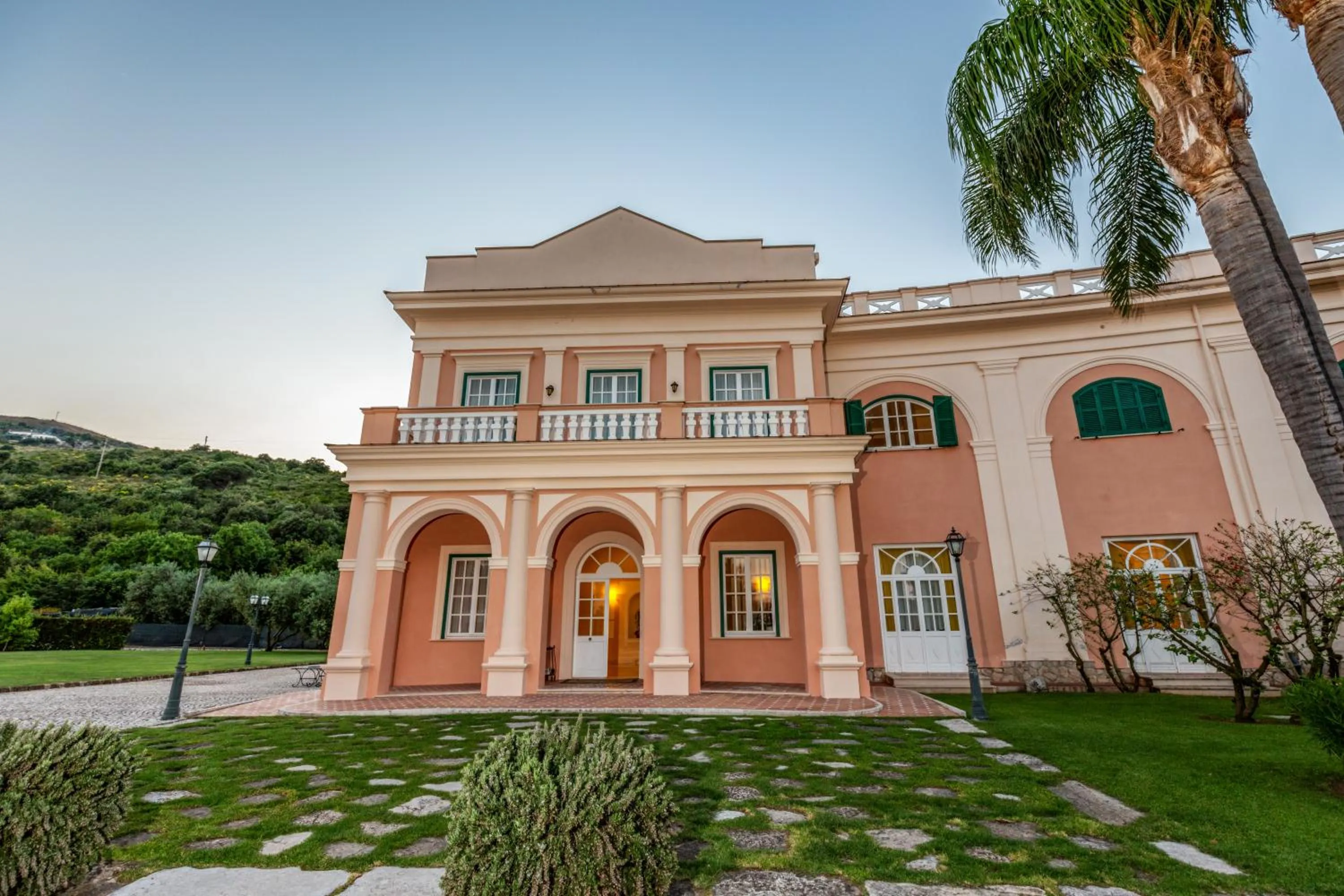 Restaurant/places to eat in Villa Irlanda Grand Hotel