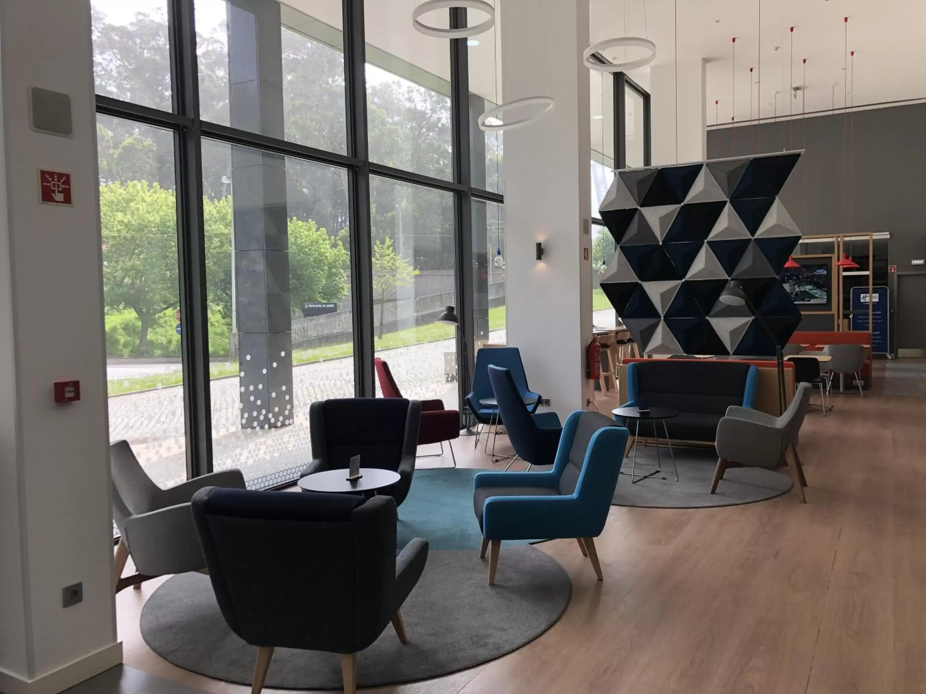 Property building, Seating Area in Holiday Inn Express Porto Exponor, an IHG Hotel