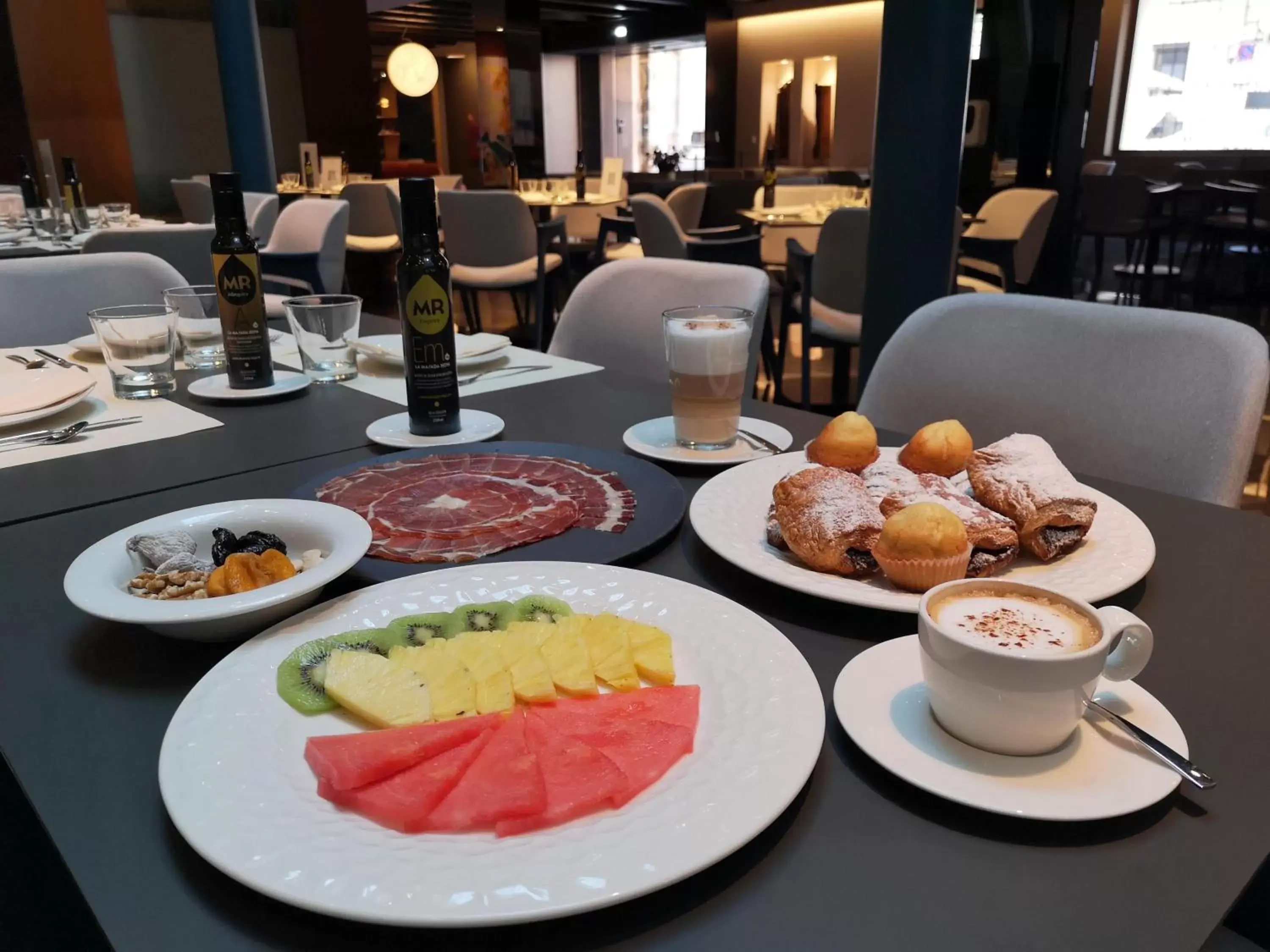 Buffet breakfast in Hotel Palacio La Marquesa 4 Estrellas SUP