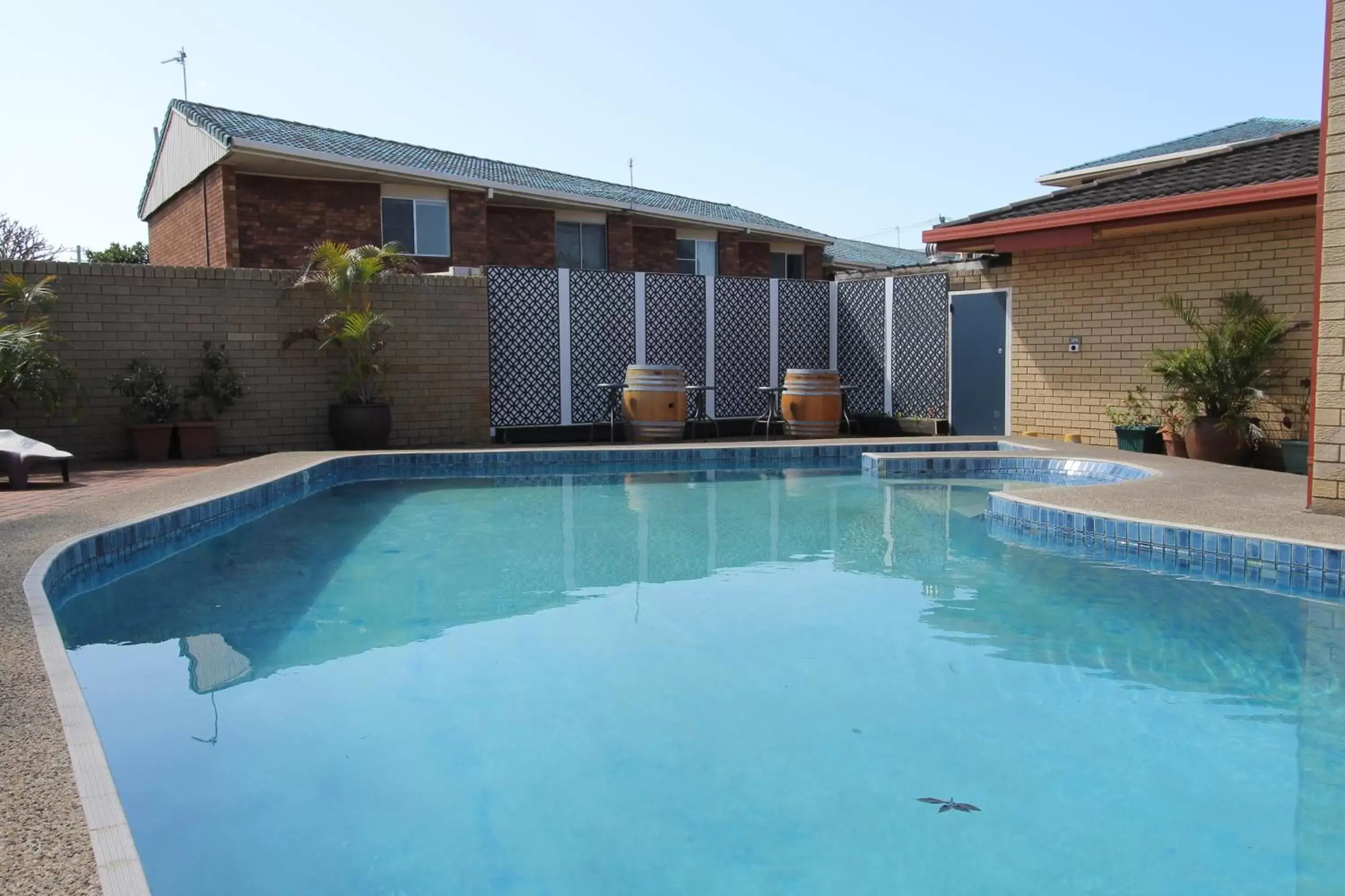 Swimming Pool in Toreador Motel