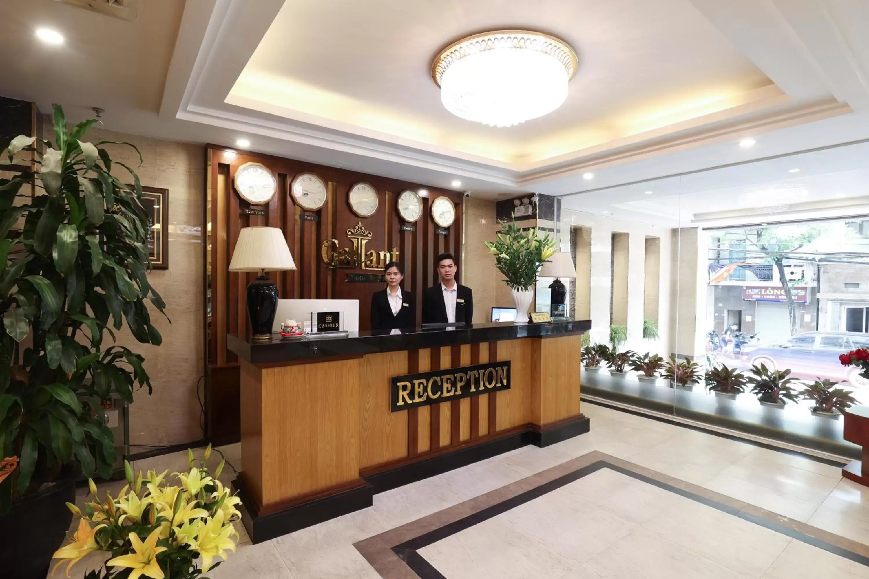 Staff, Lobby/Reception in Gallant Hotel