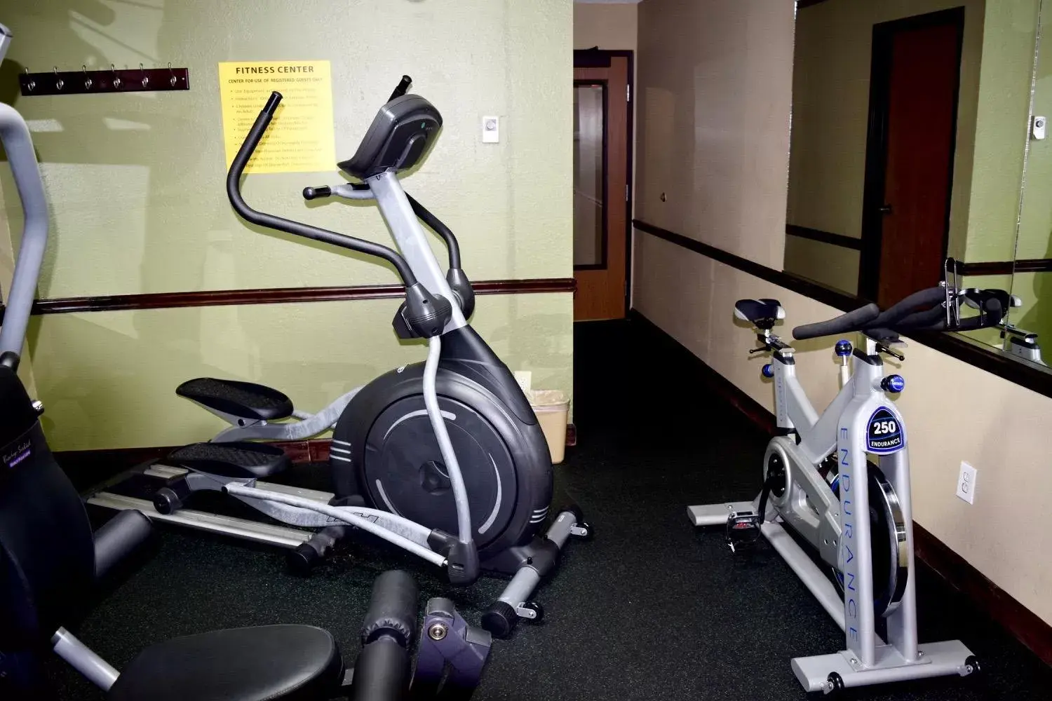 Fitness Center/Facilities in Super 8 by Wyndham Homewood Birmingham Area