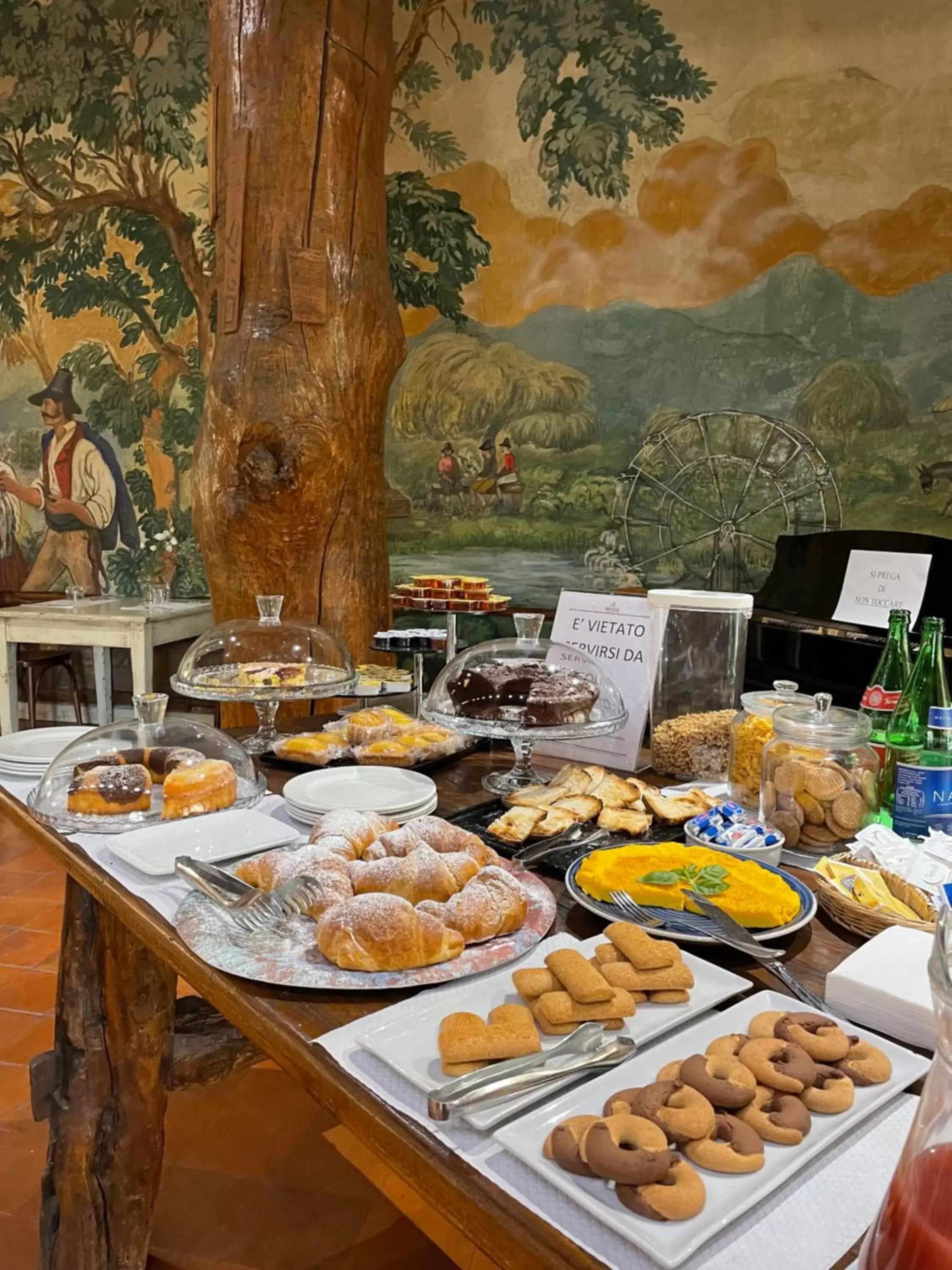 Breakfast in Albergo Mingone