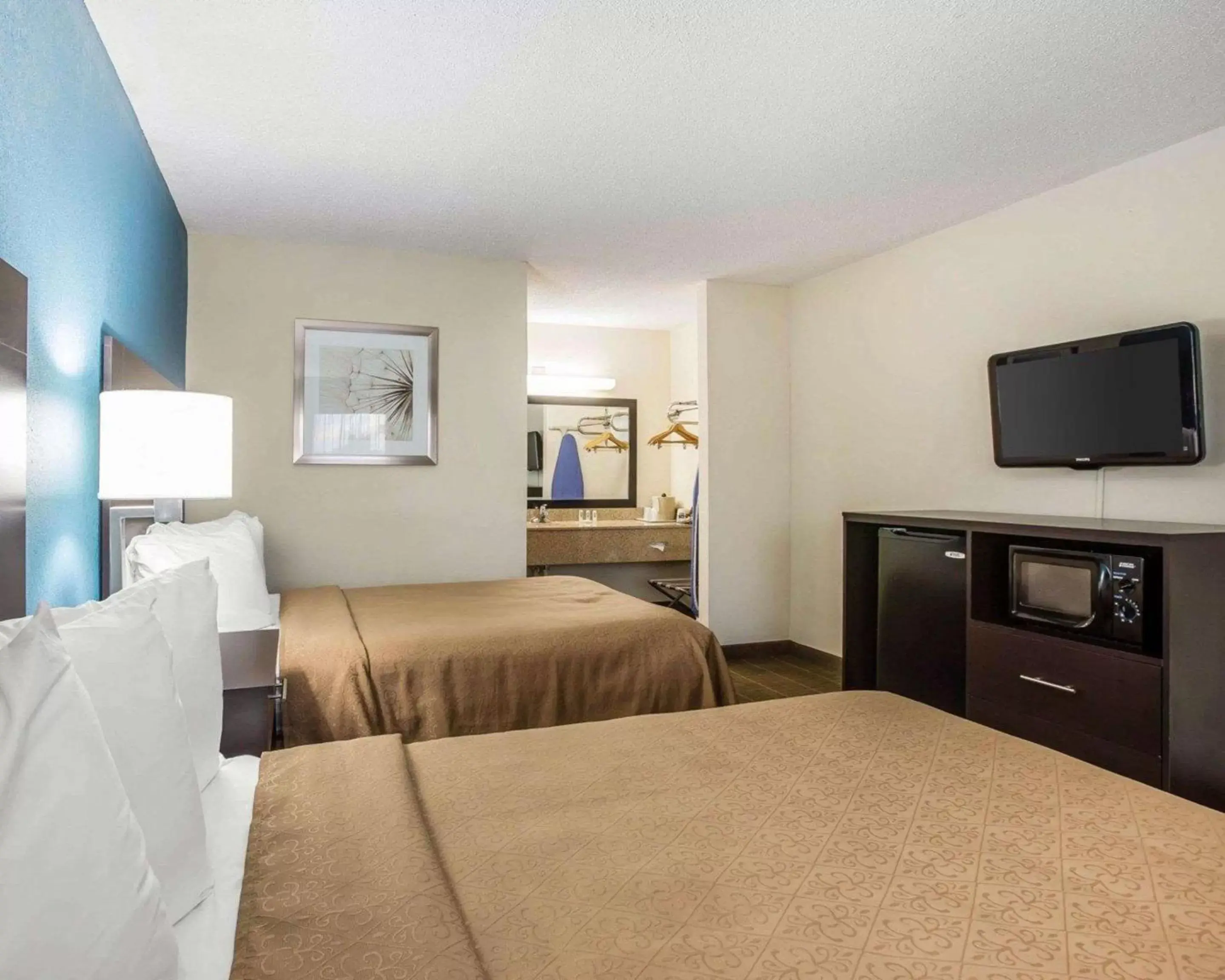 Double Room with Two Double Beds - Non-Smoking in Quality Inn Macon West Double Room with Two Double Beds - Non-Smoking in Quality Inn Macon West